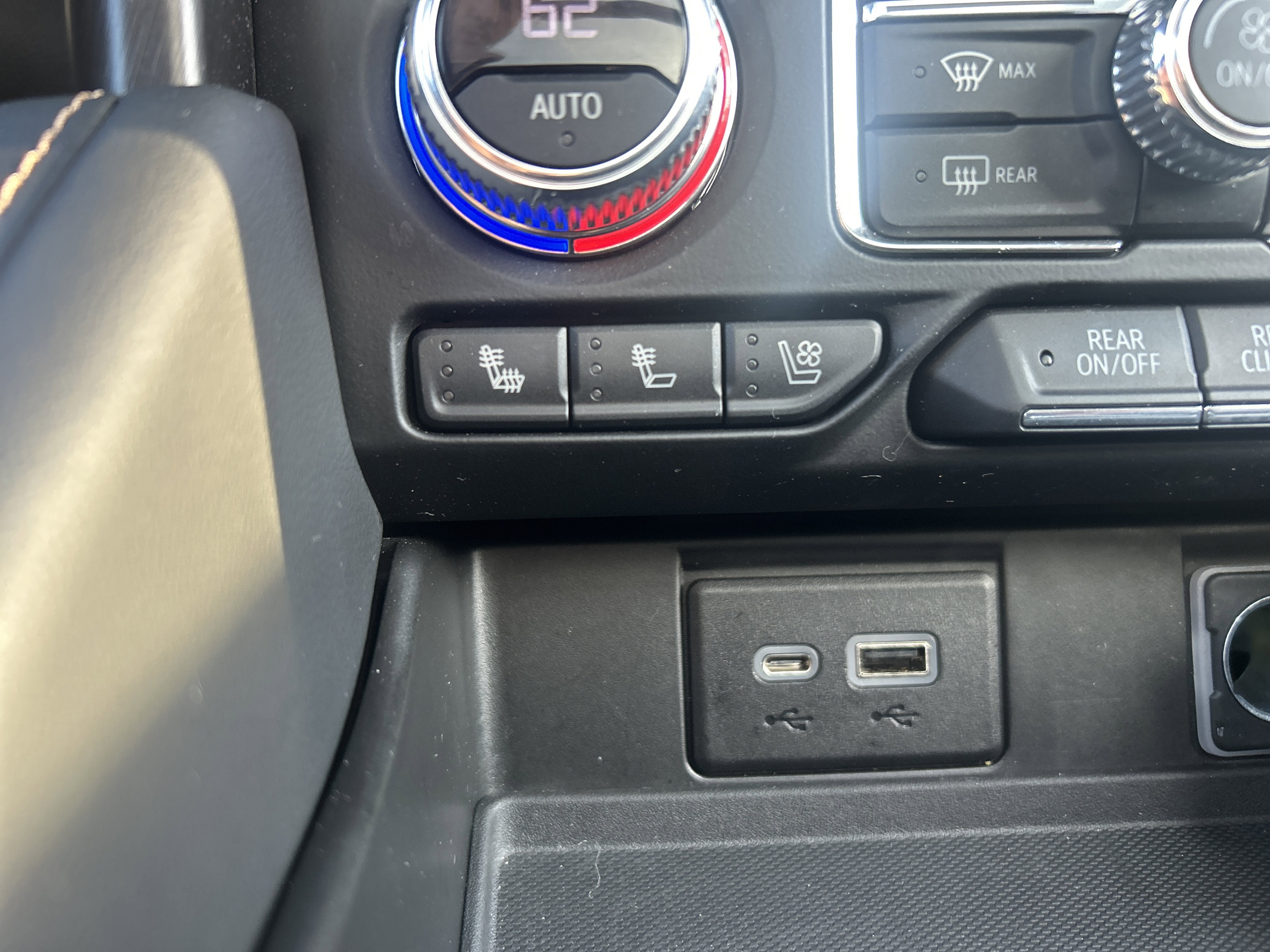 2022 GMC Yukon AT4