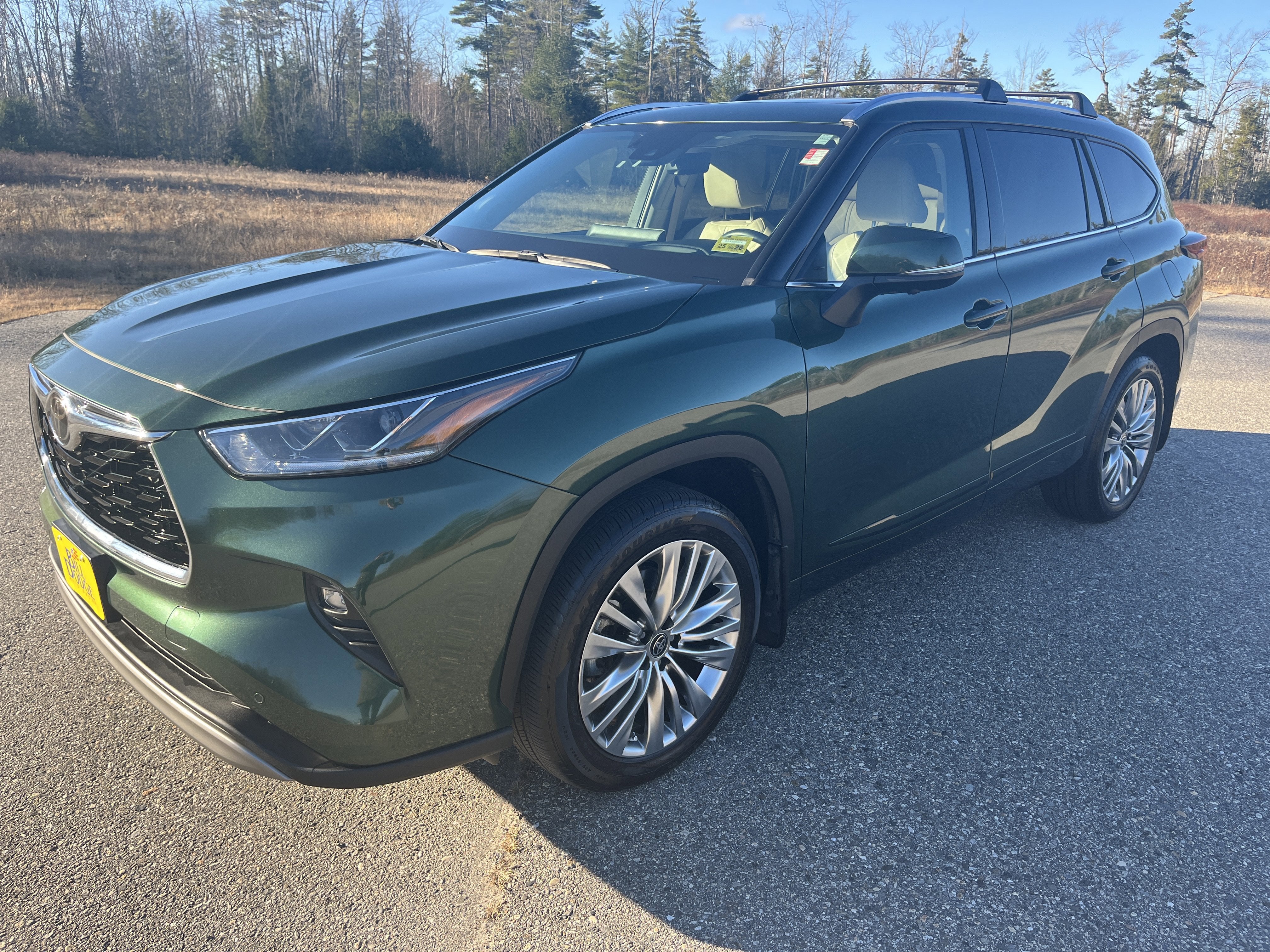 2024 Toyota Highlander LE