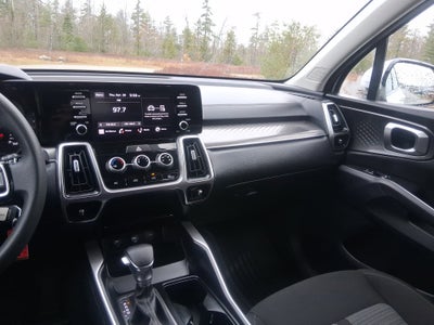 2023 Kia Sorento LX