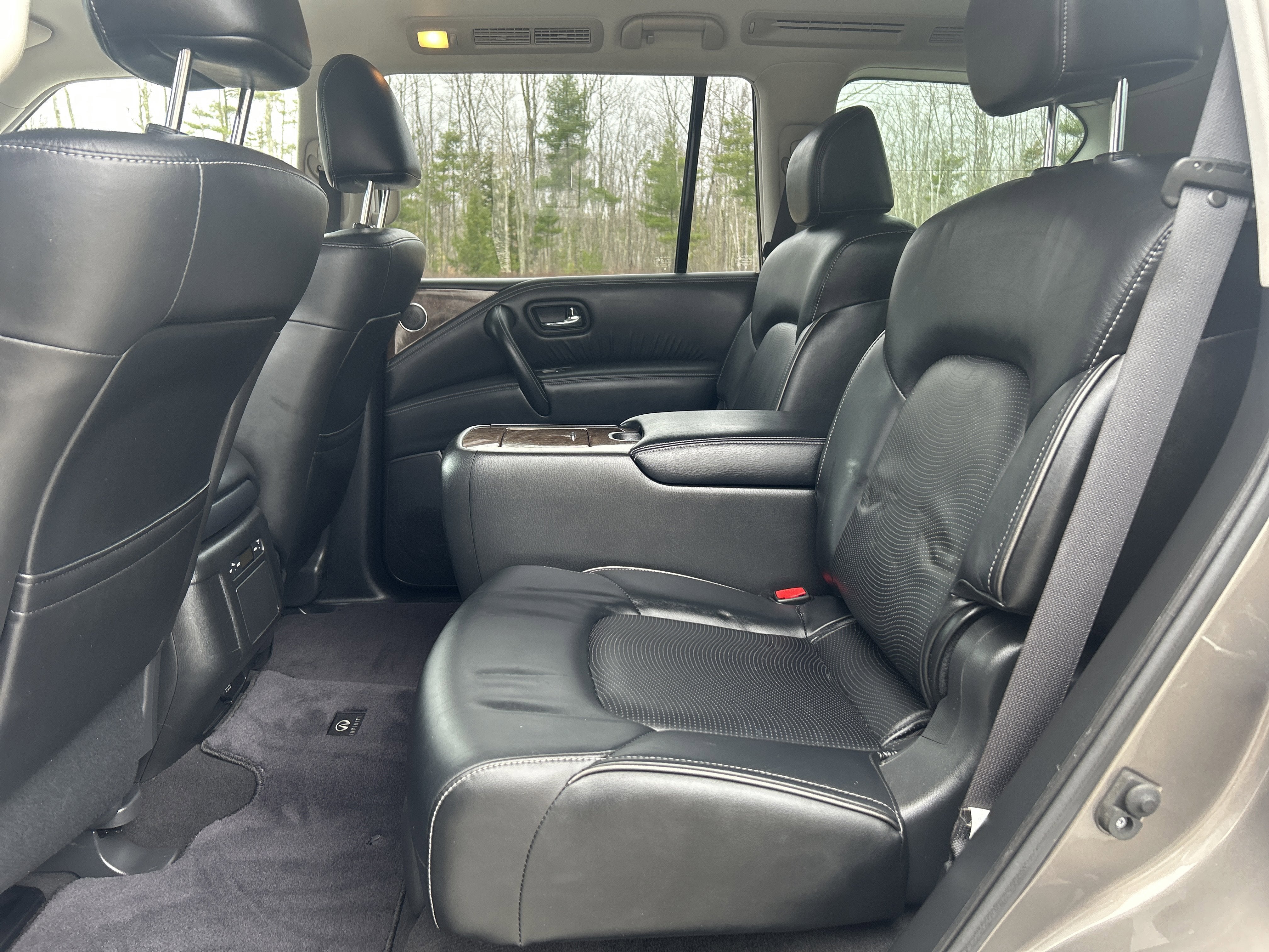 2017 INFINITI QX80 AWD