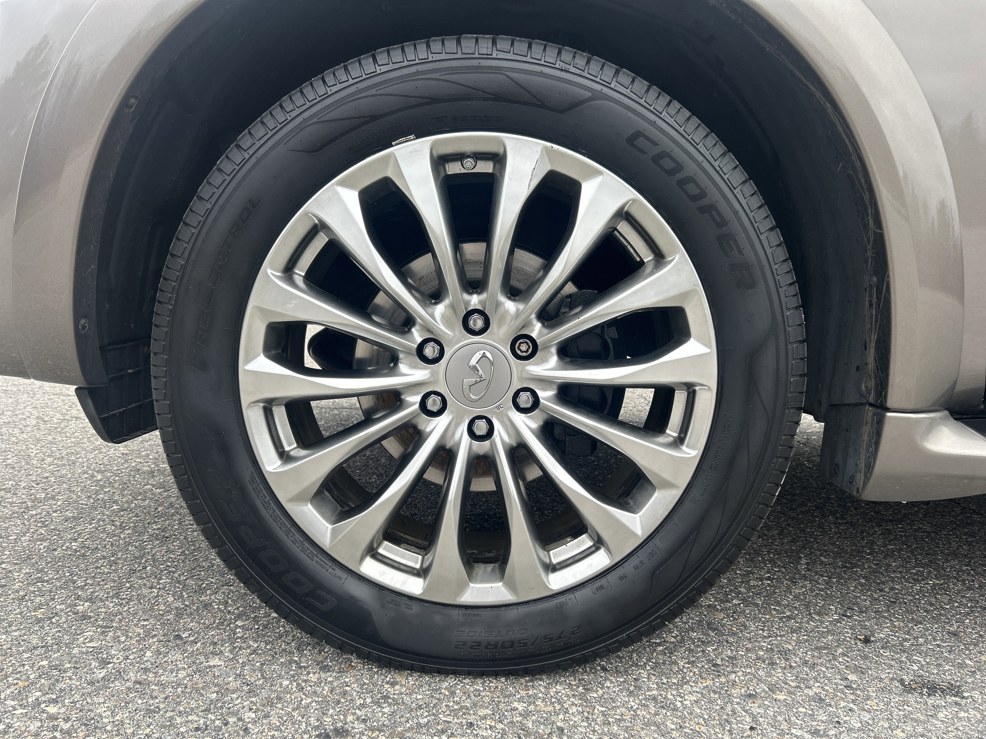 2017 INFINITI QX80 AWD