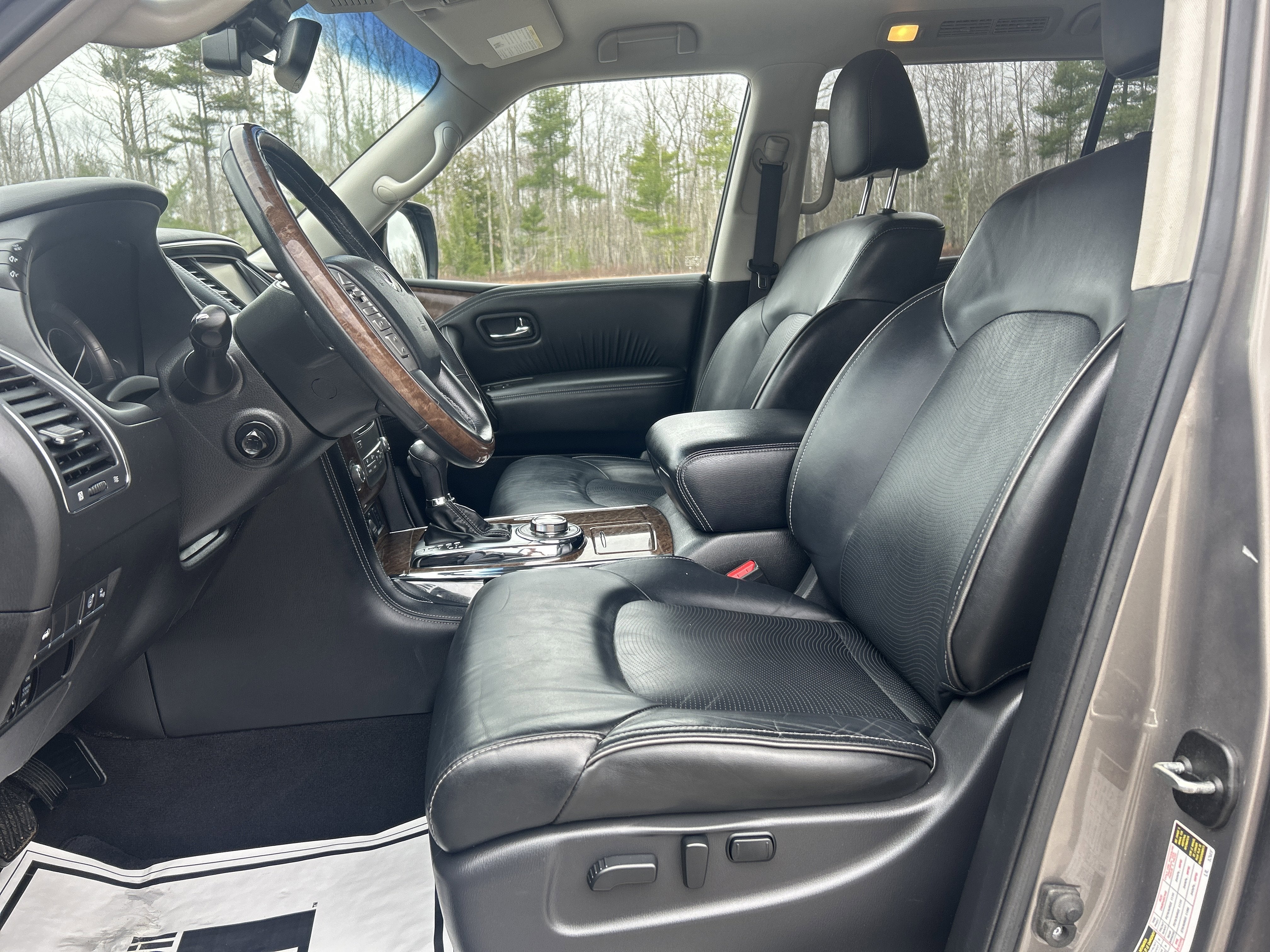 2017 INFINITI QX80 AWD