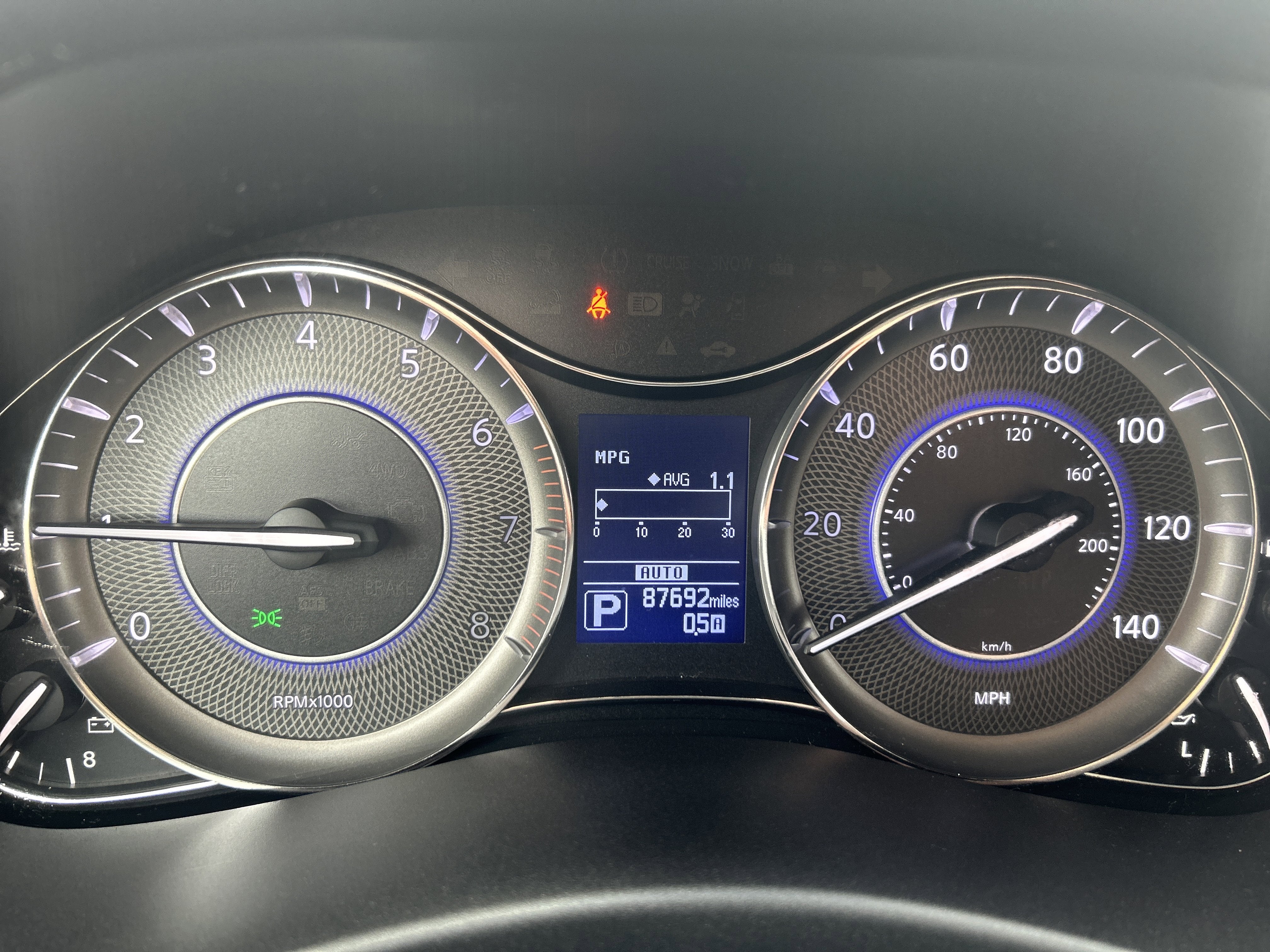 2017 INFINITI QX80 AWD