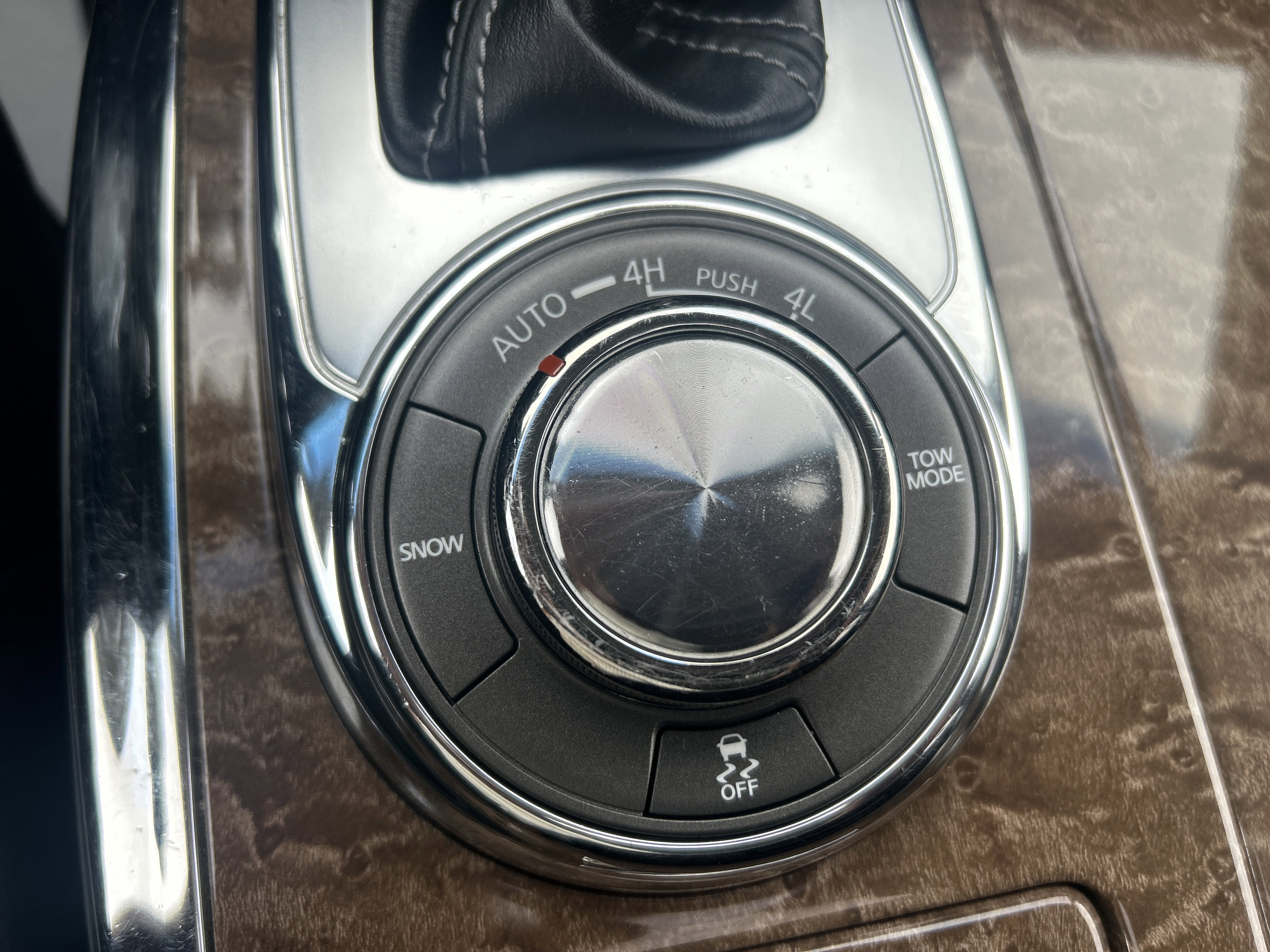 2017 INFINITI QX80 AWD