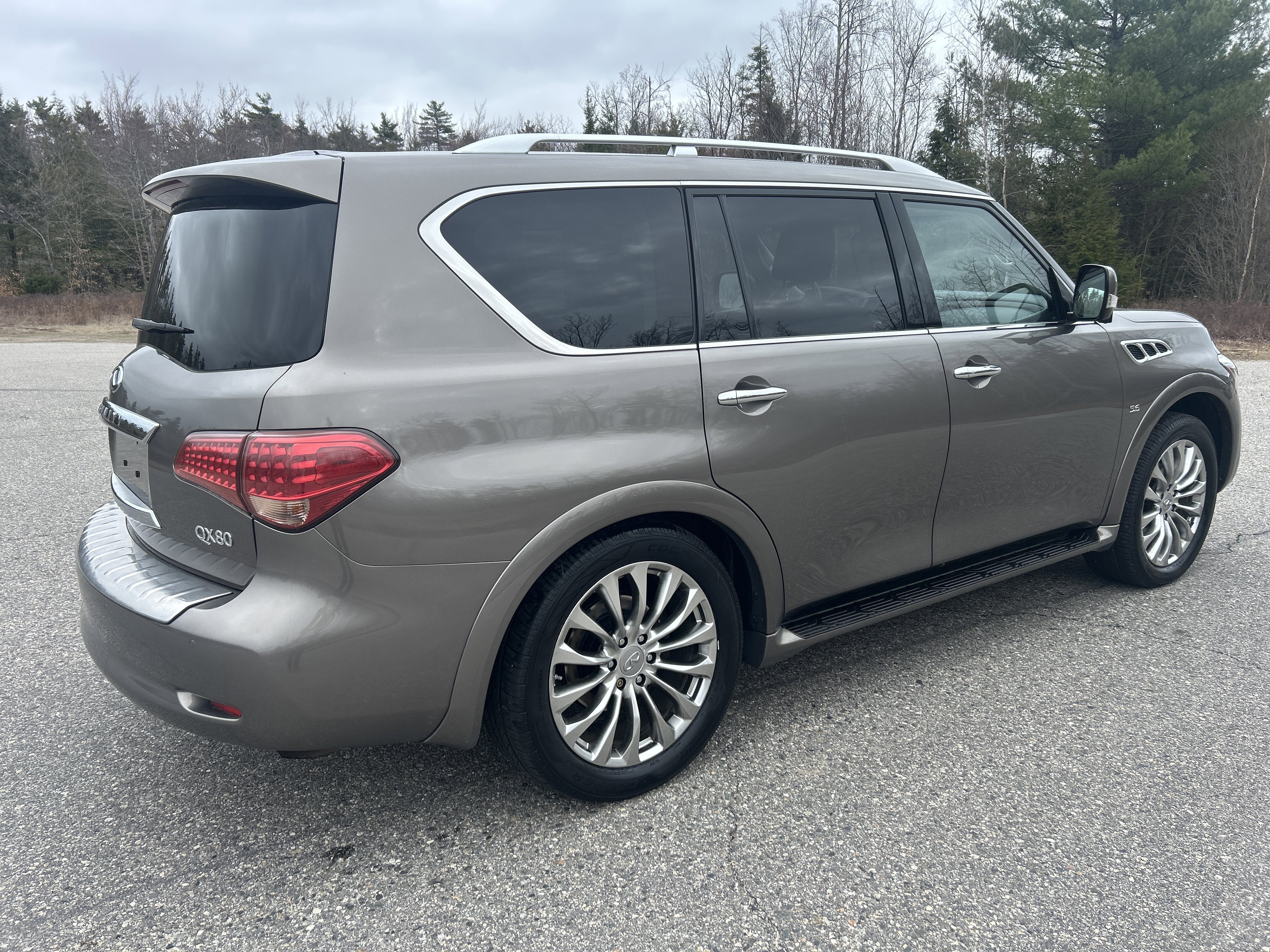 2017 INFINITI QX80 AWD
