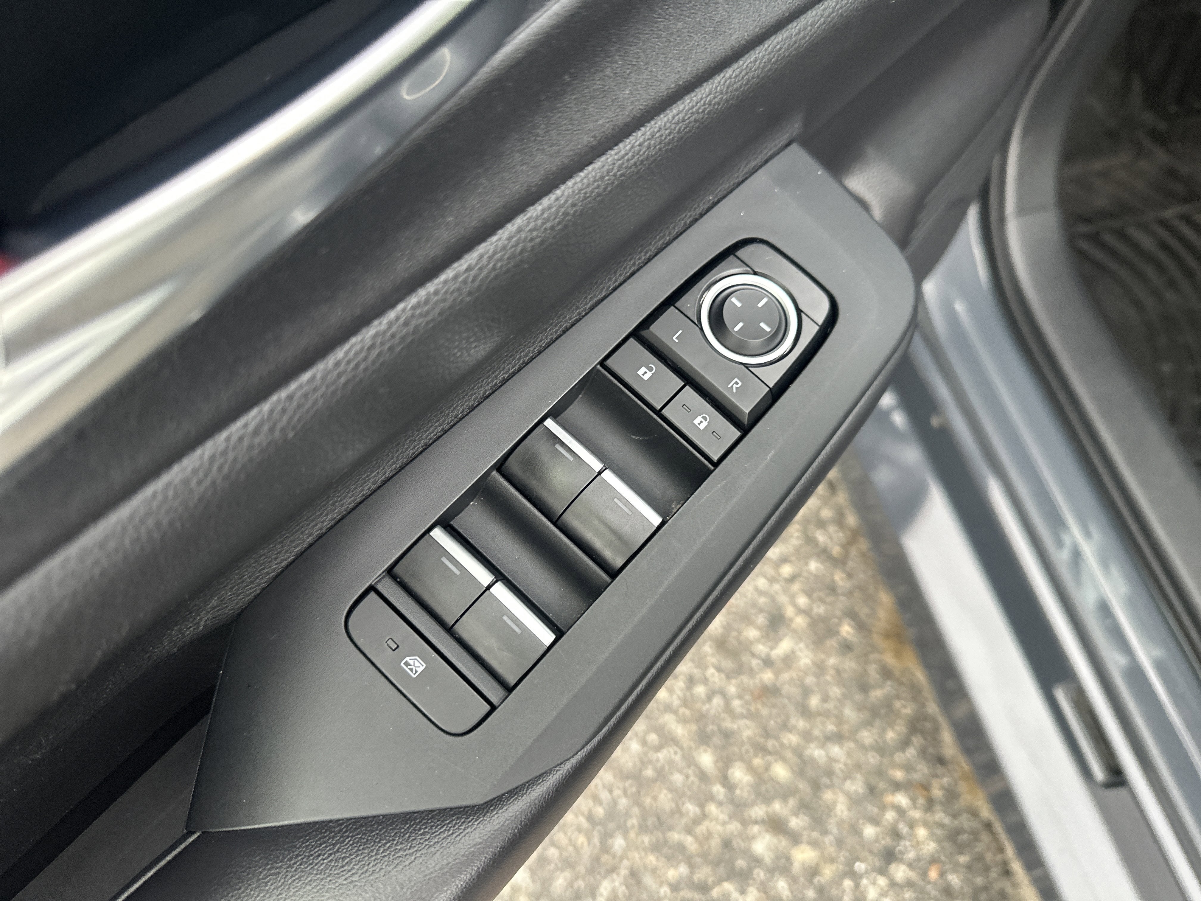 2024 Toyota Prius Prime SE