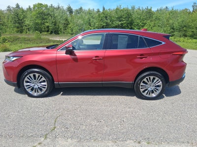 2024 Toyota Venza LE