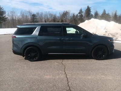 2023 Kia Carnival SX