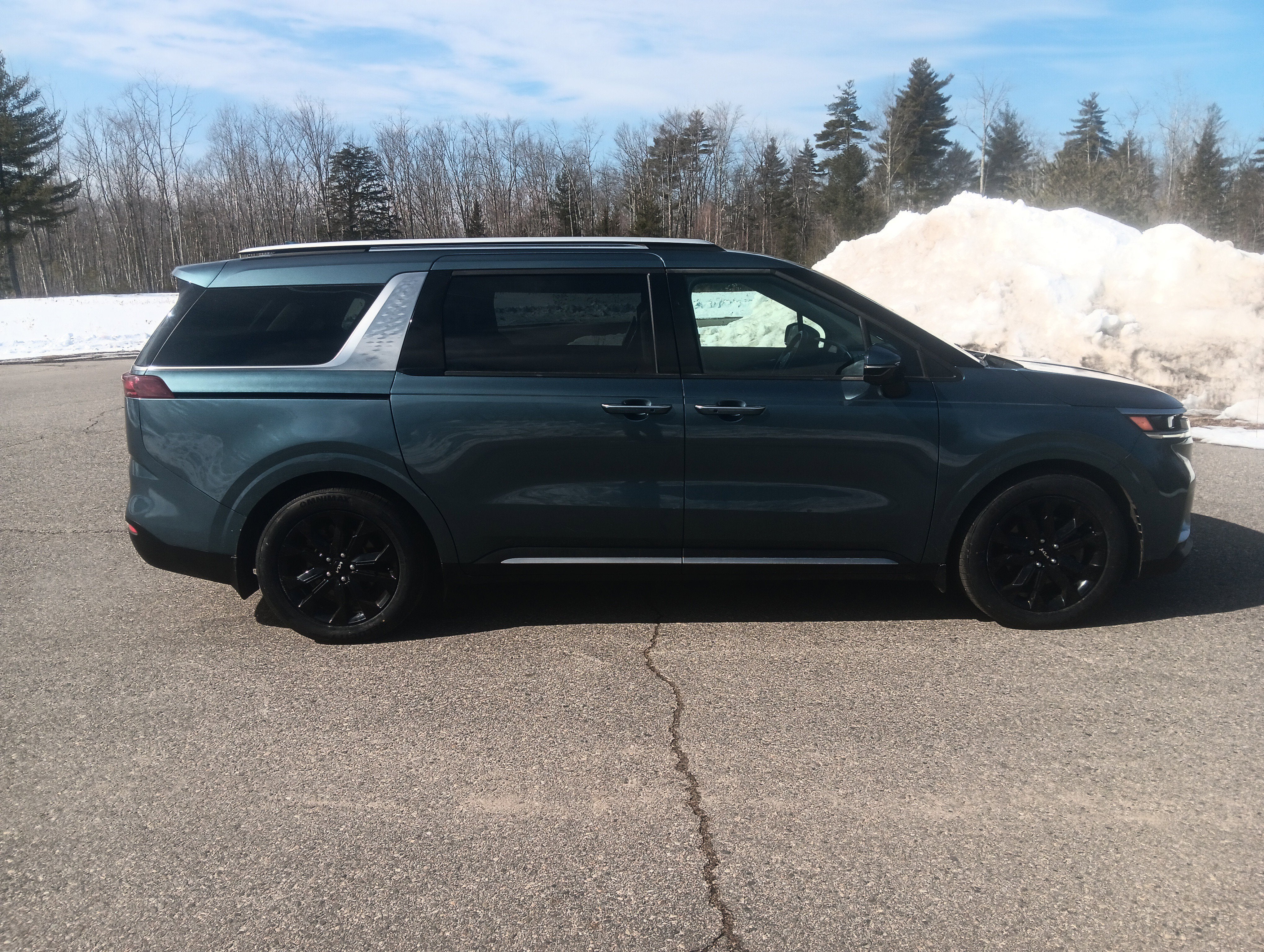 2023 Kia Carnival SX