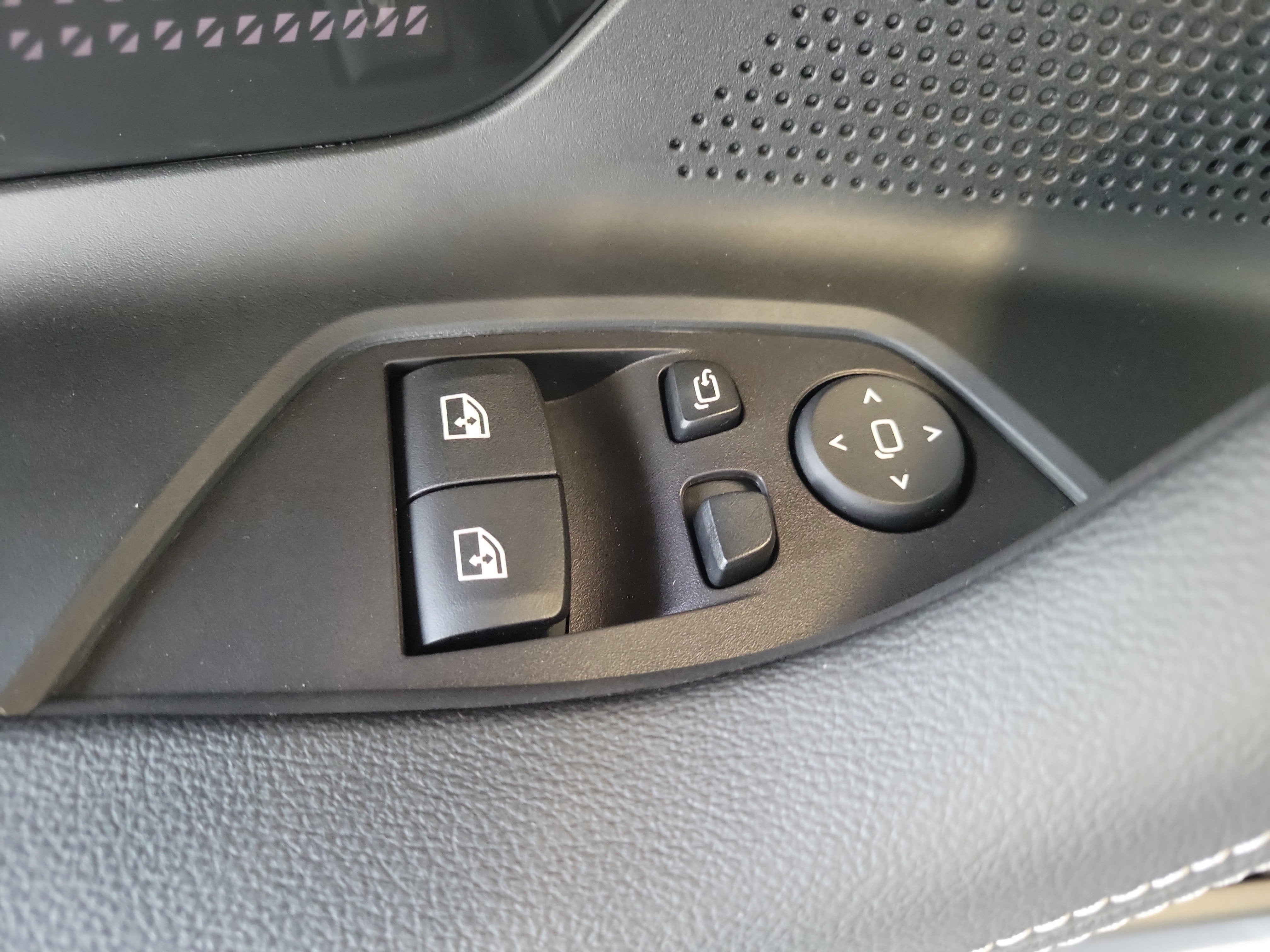 2026 BMW 2 Series 230i xDrive