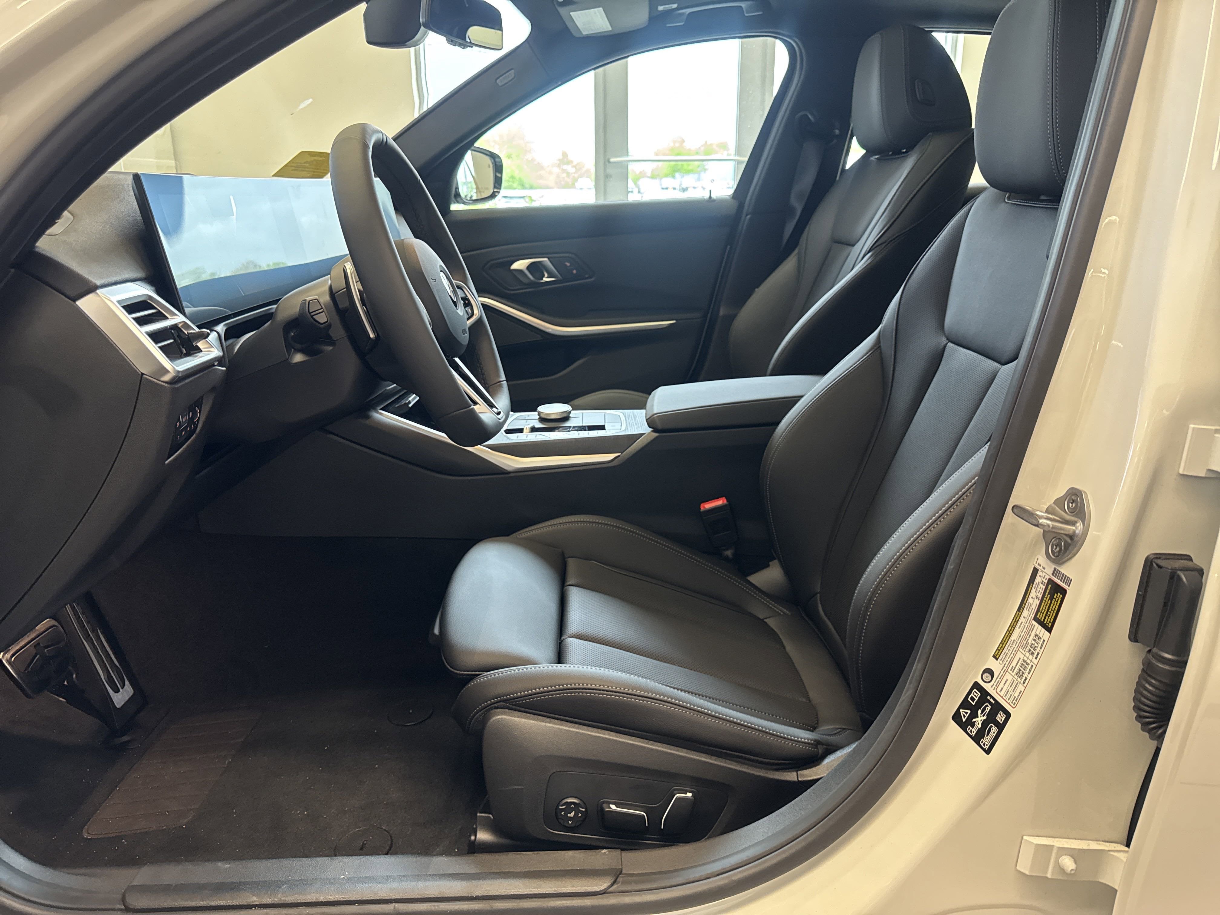 2025 BMW 3 Series 330i xDrive