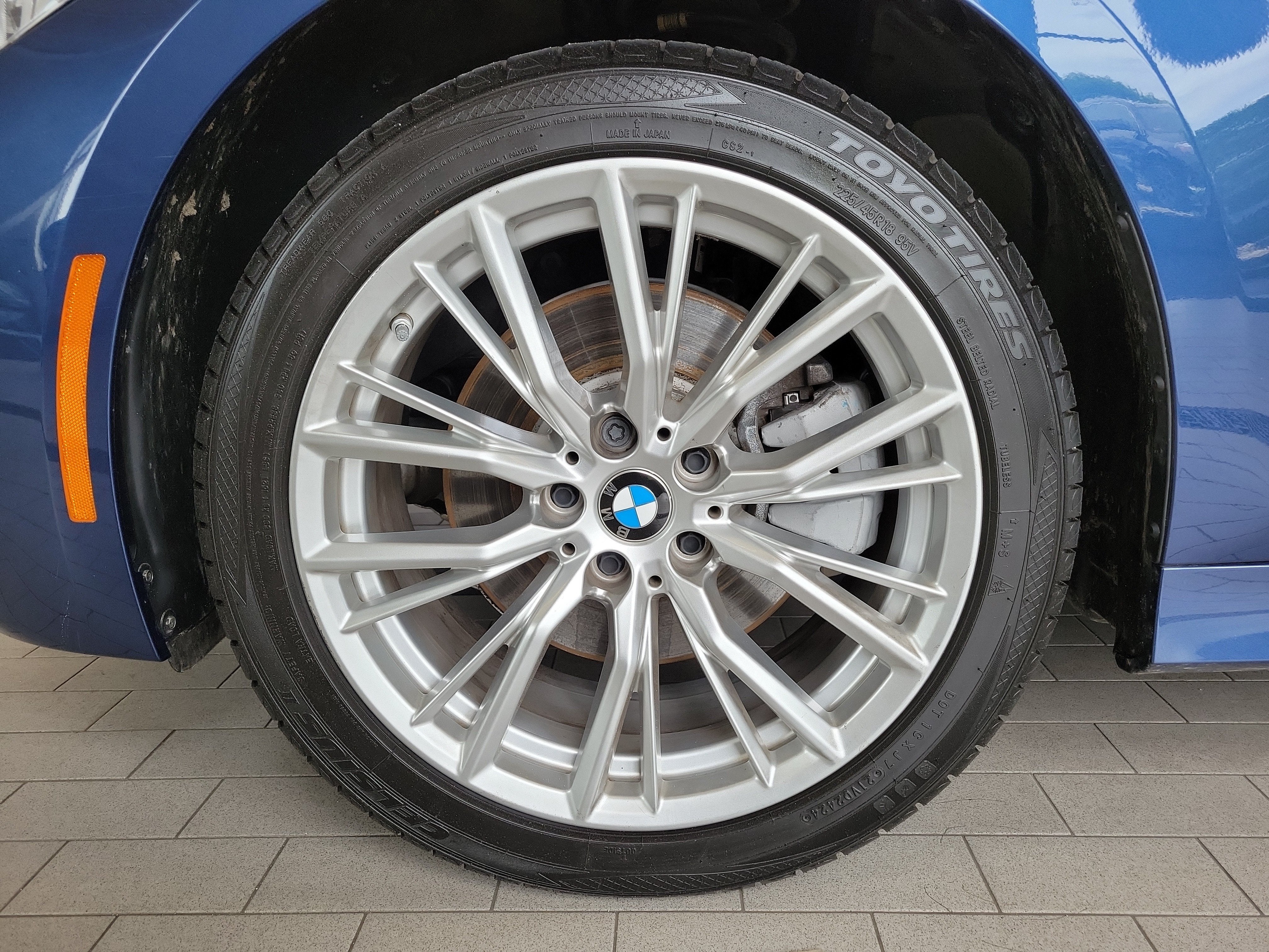 2024 BMW 3 Series 330i xDrive