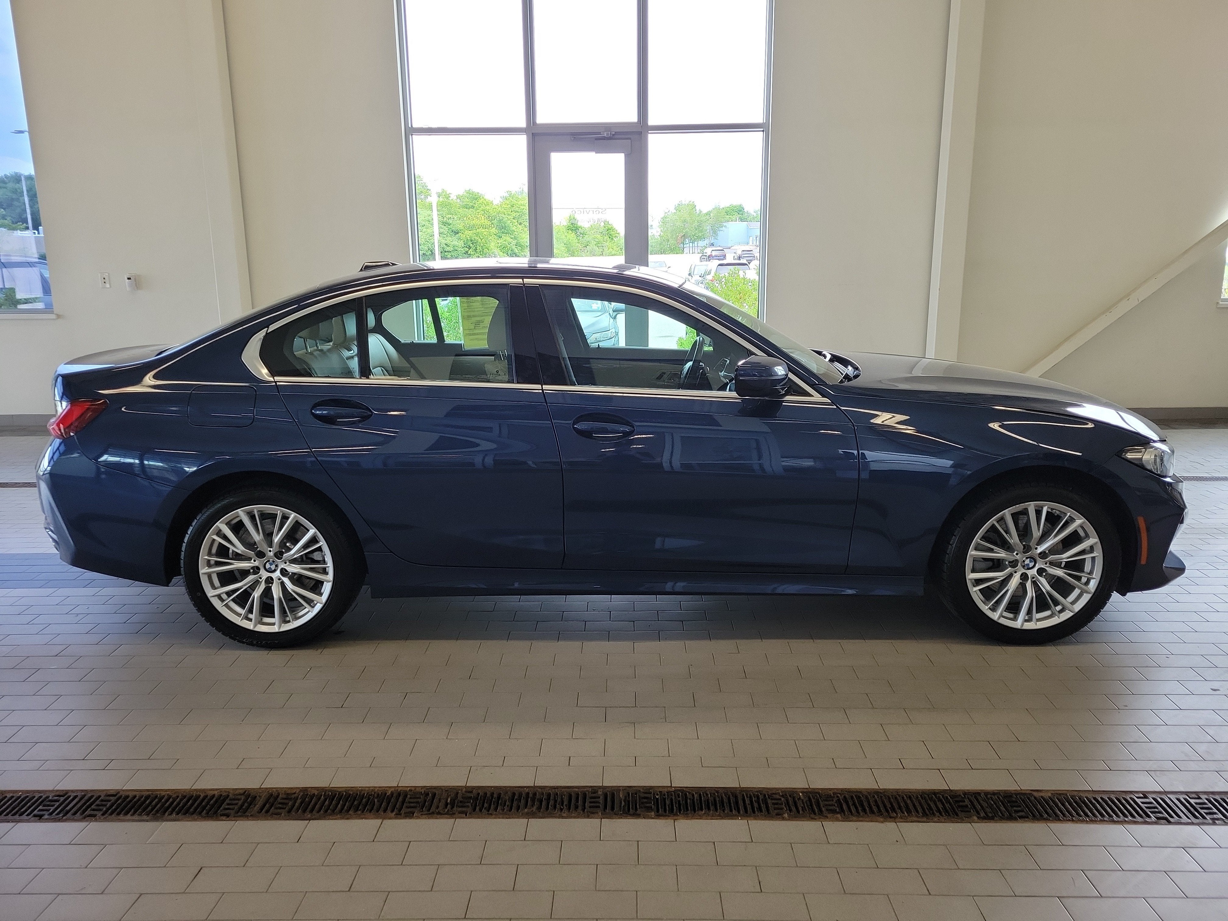 2024 BMW 3 Series 330i xDrive