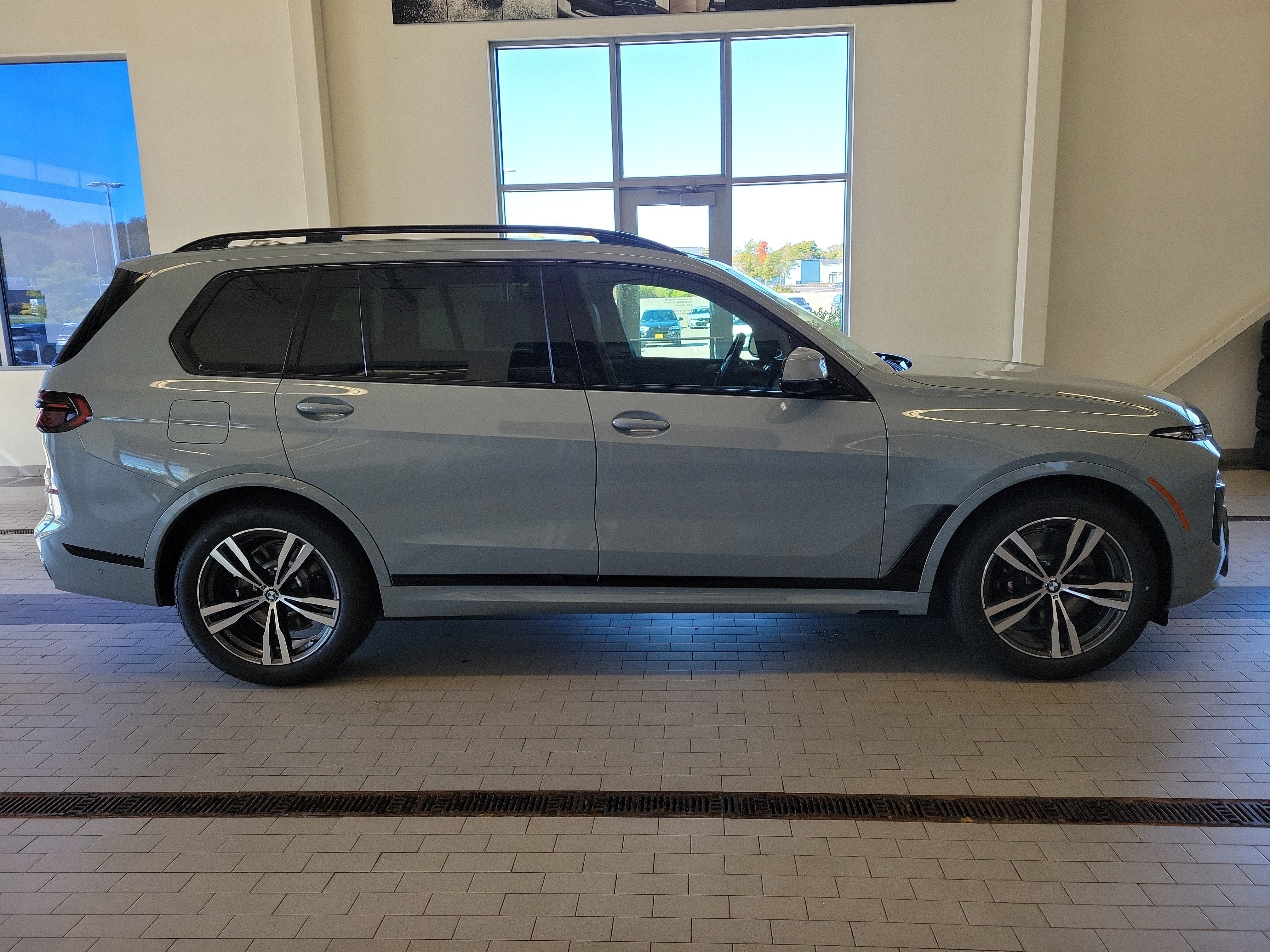 2027 BMW X7 xDrive40i
