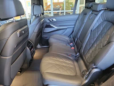 2027 BMW X7 xDrive40i