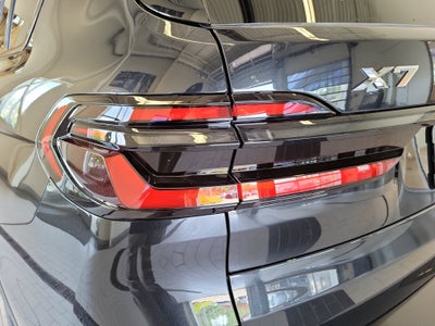 2027 BMW X7 xDrive40i