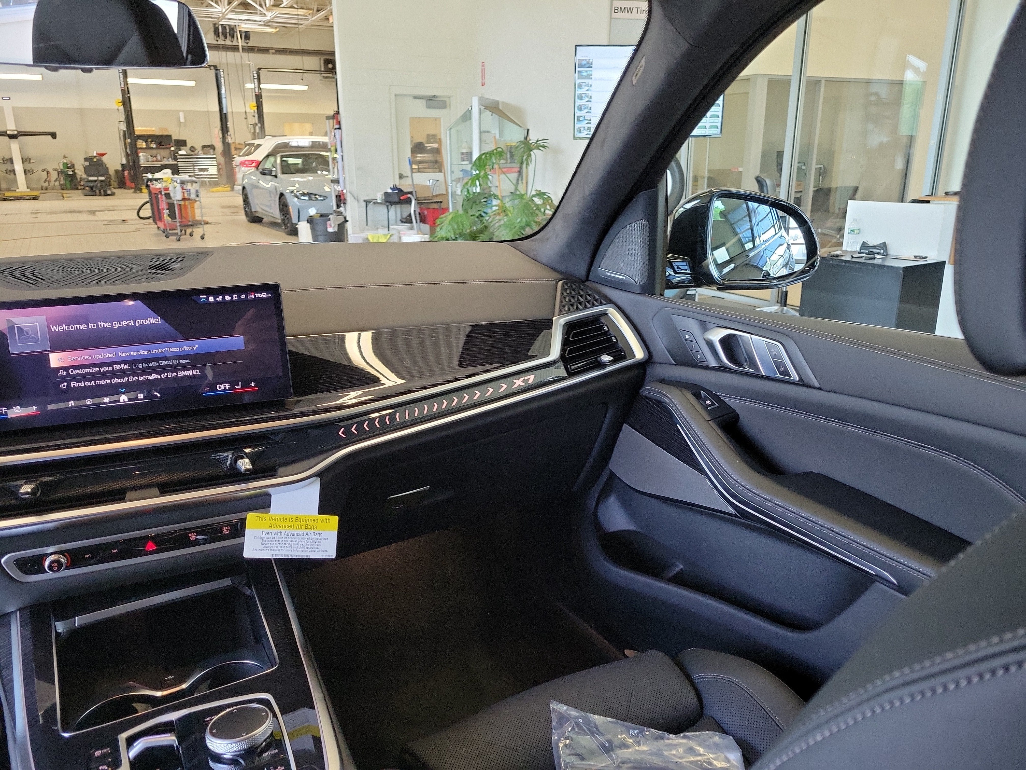 2027 BMW X7 xDrive40i