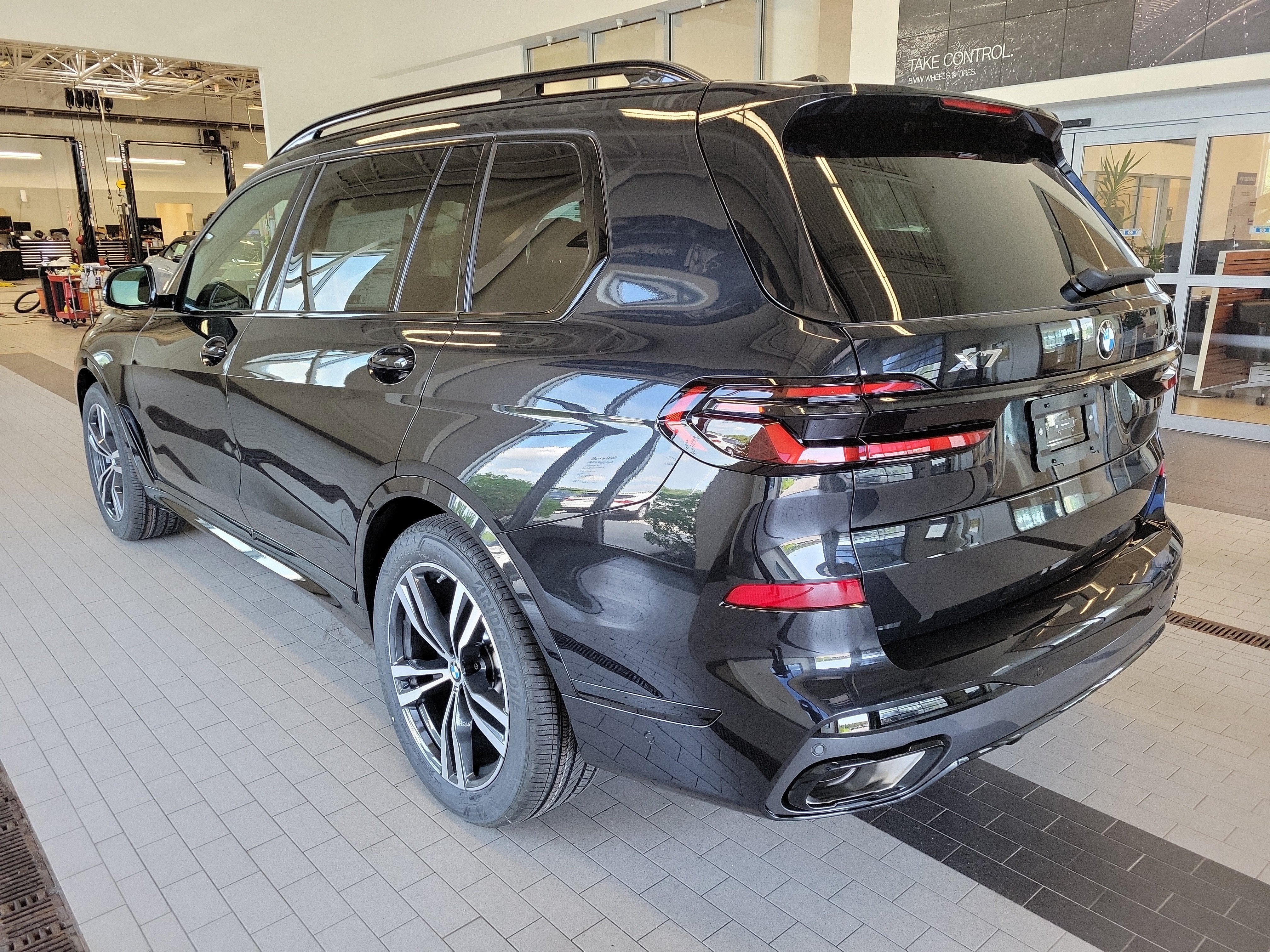 2027 BMW X7 xDrive40i
