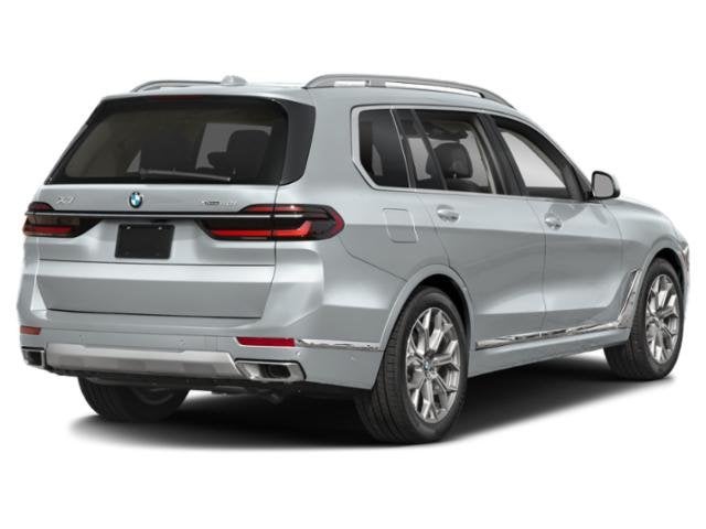 2027 BMW X7 M60i