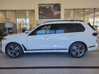 2026 BMW X7 M60i