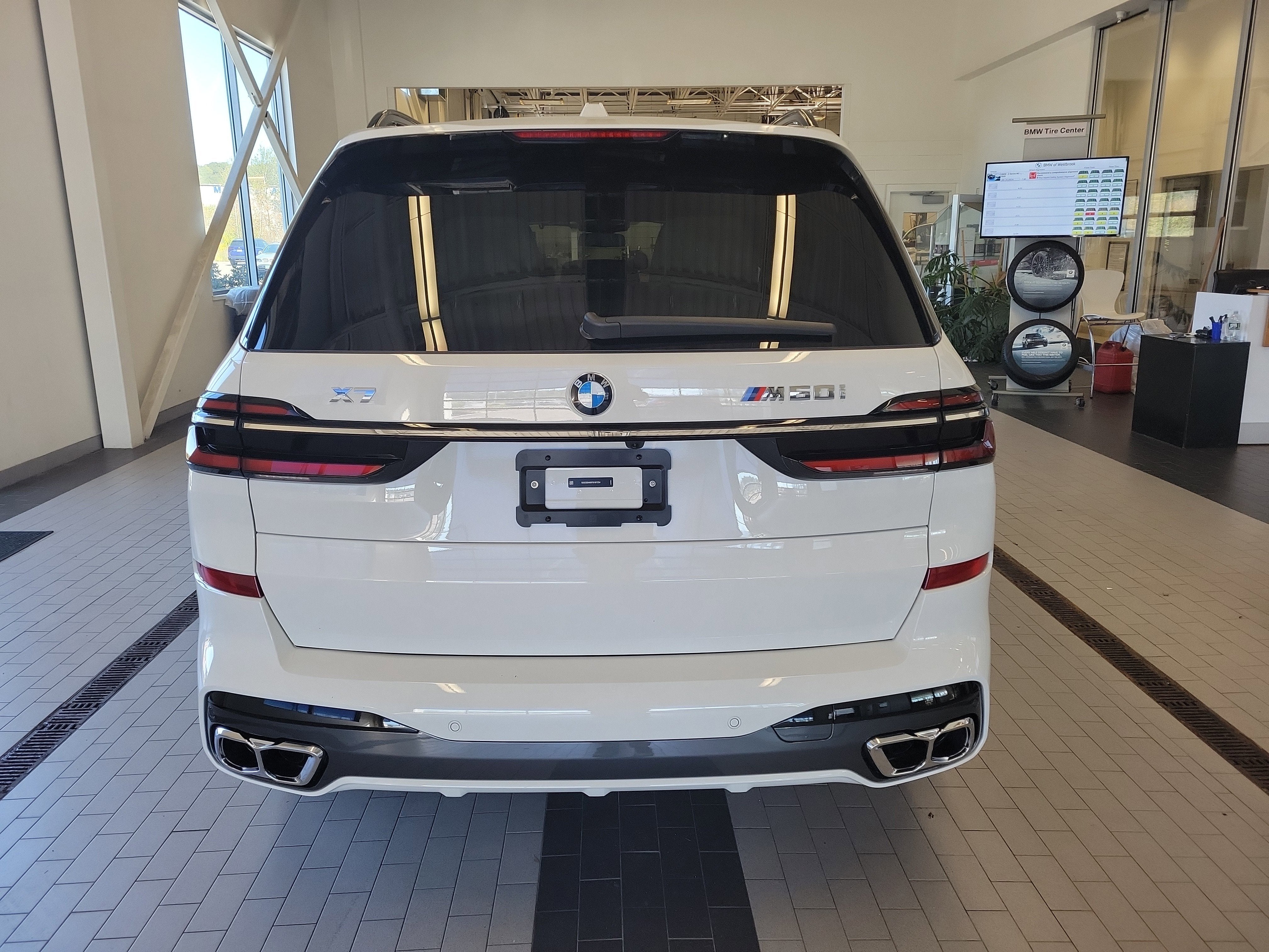 2026 BMW X7 M60i