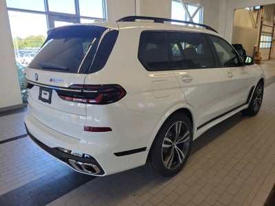 2026 BMW X7 M60i