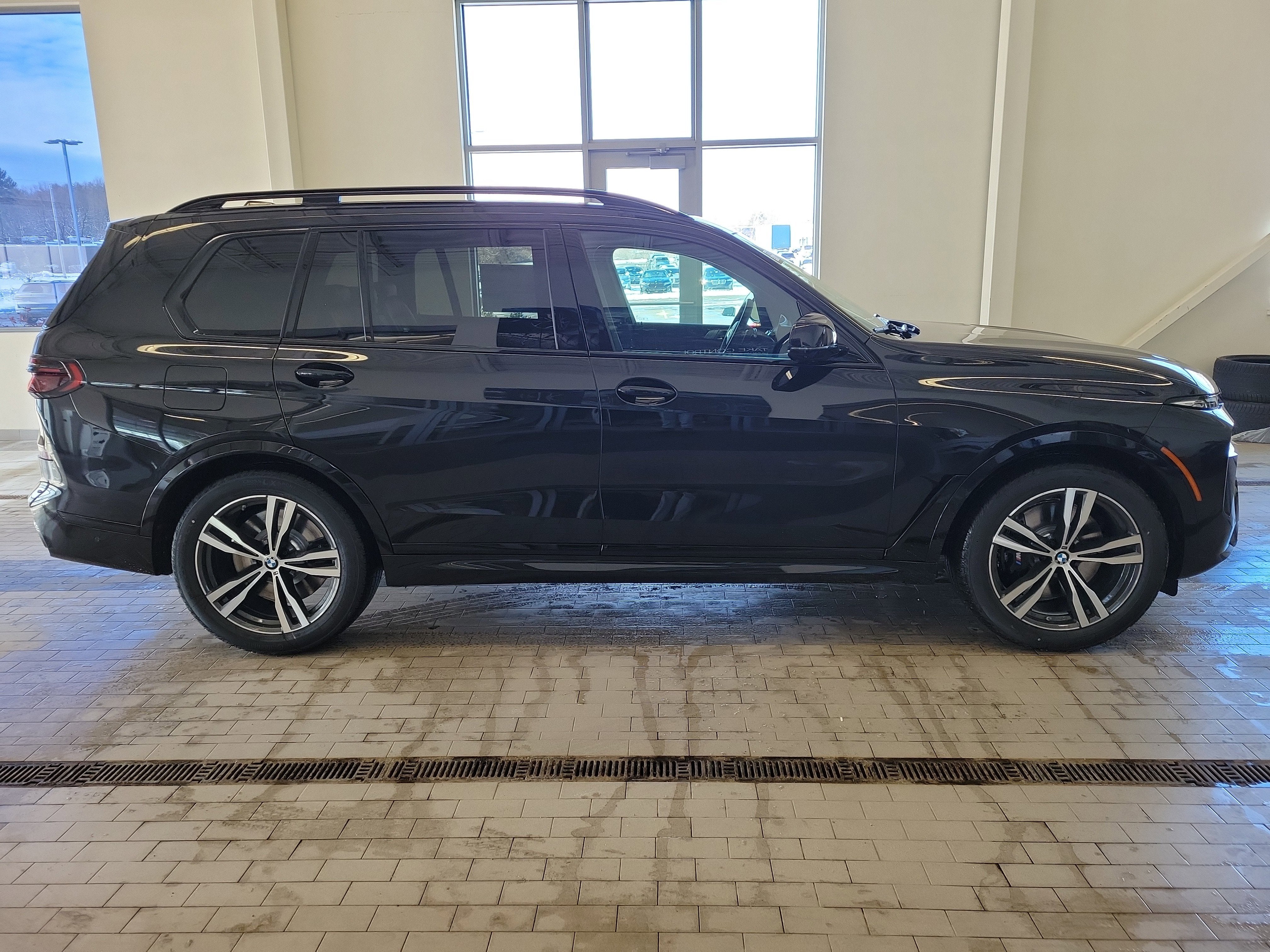 2026 BMW X7 M60i