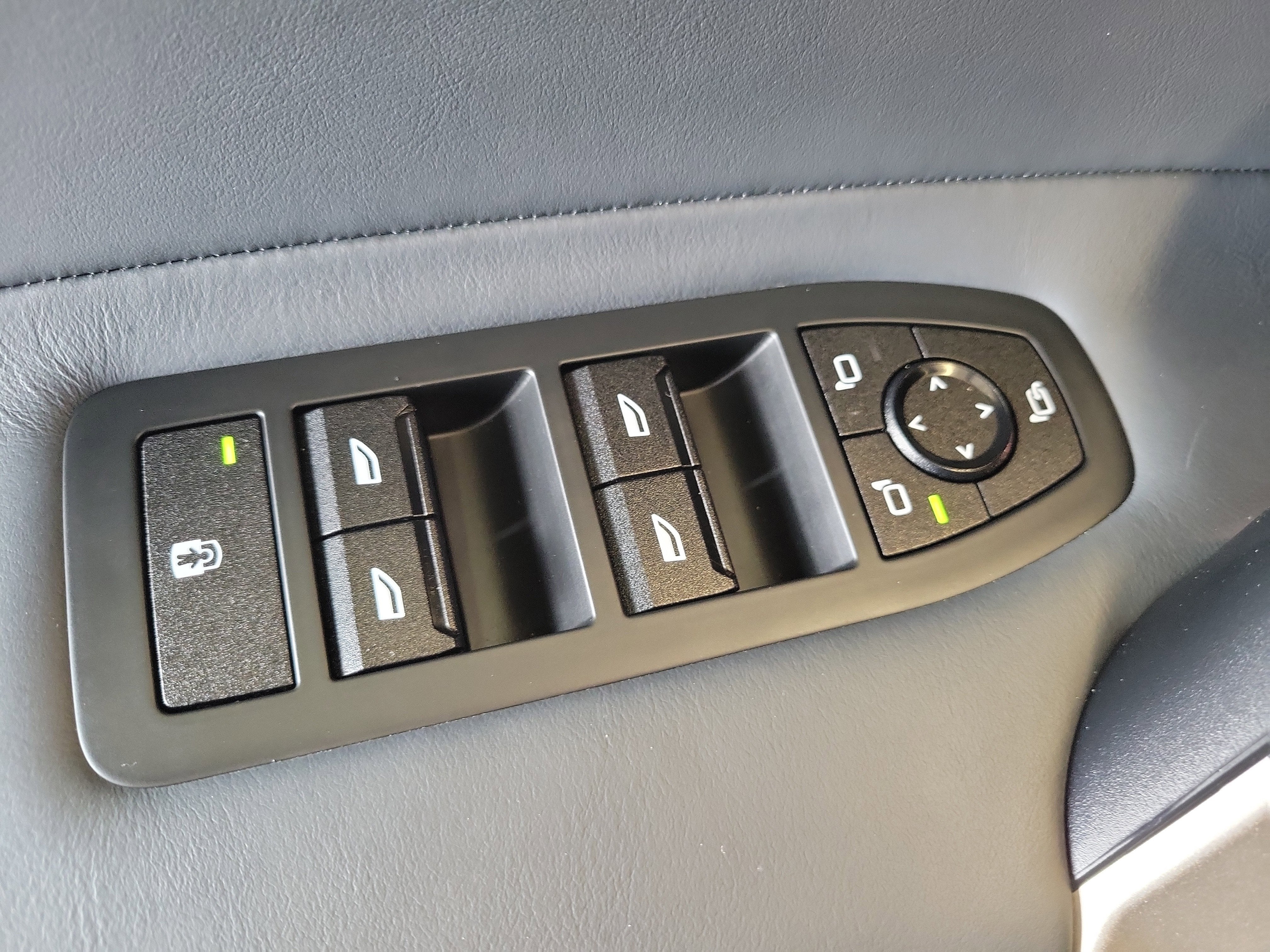 2023 BMW iX xDrive50