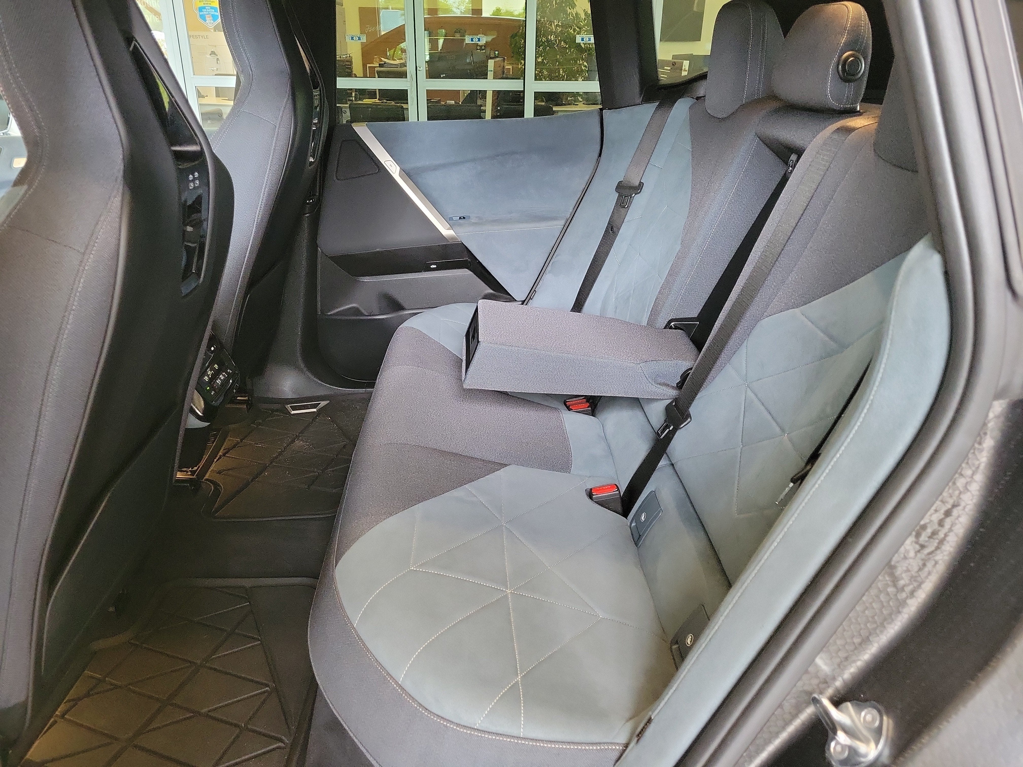 2023 BMW iX xDrive50
