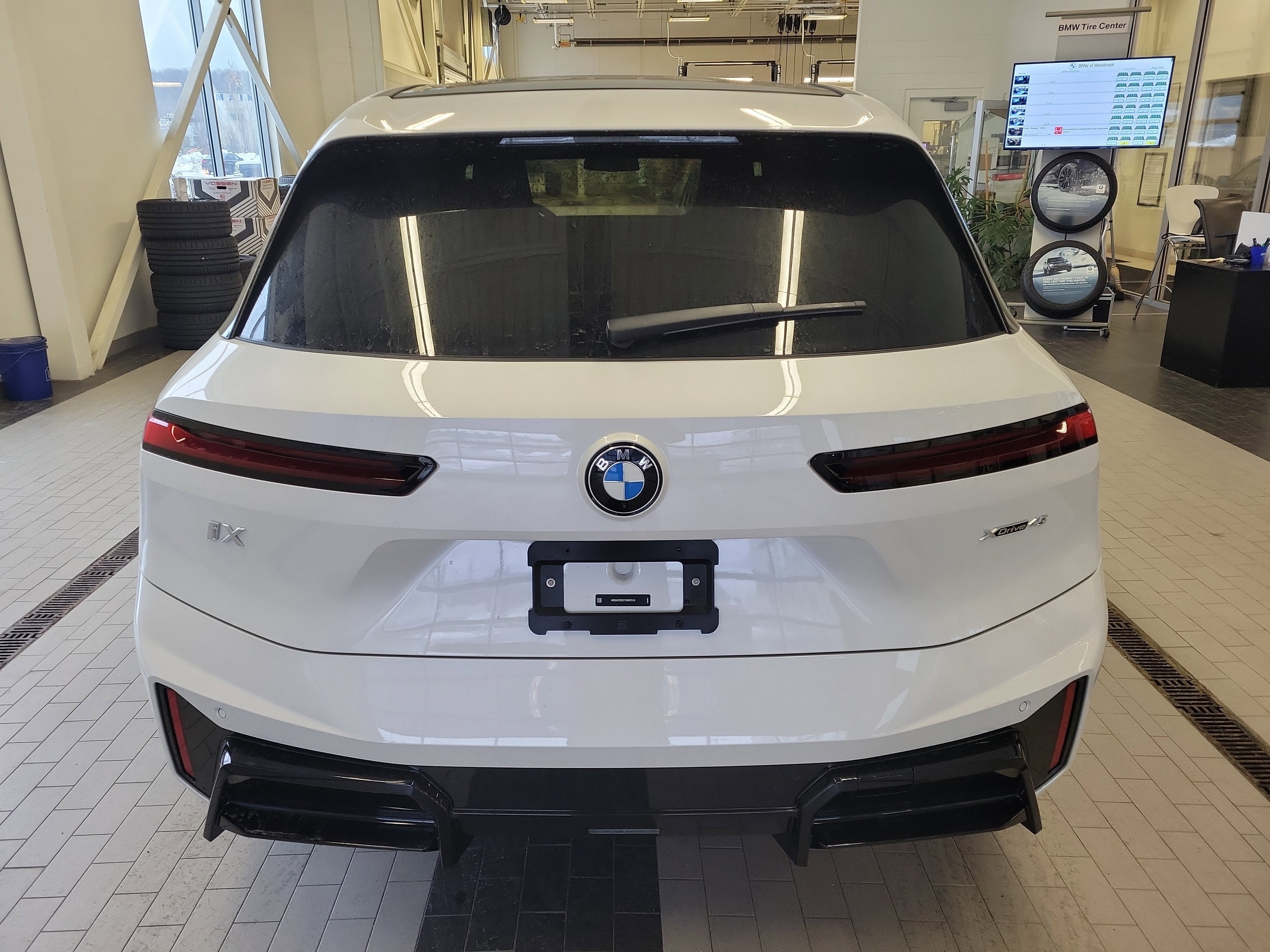 2026 BMW iX xDrive45