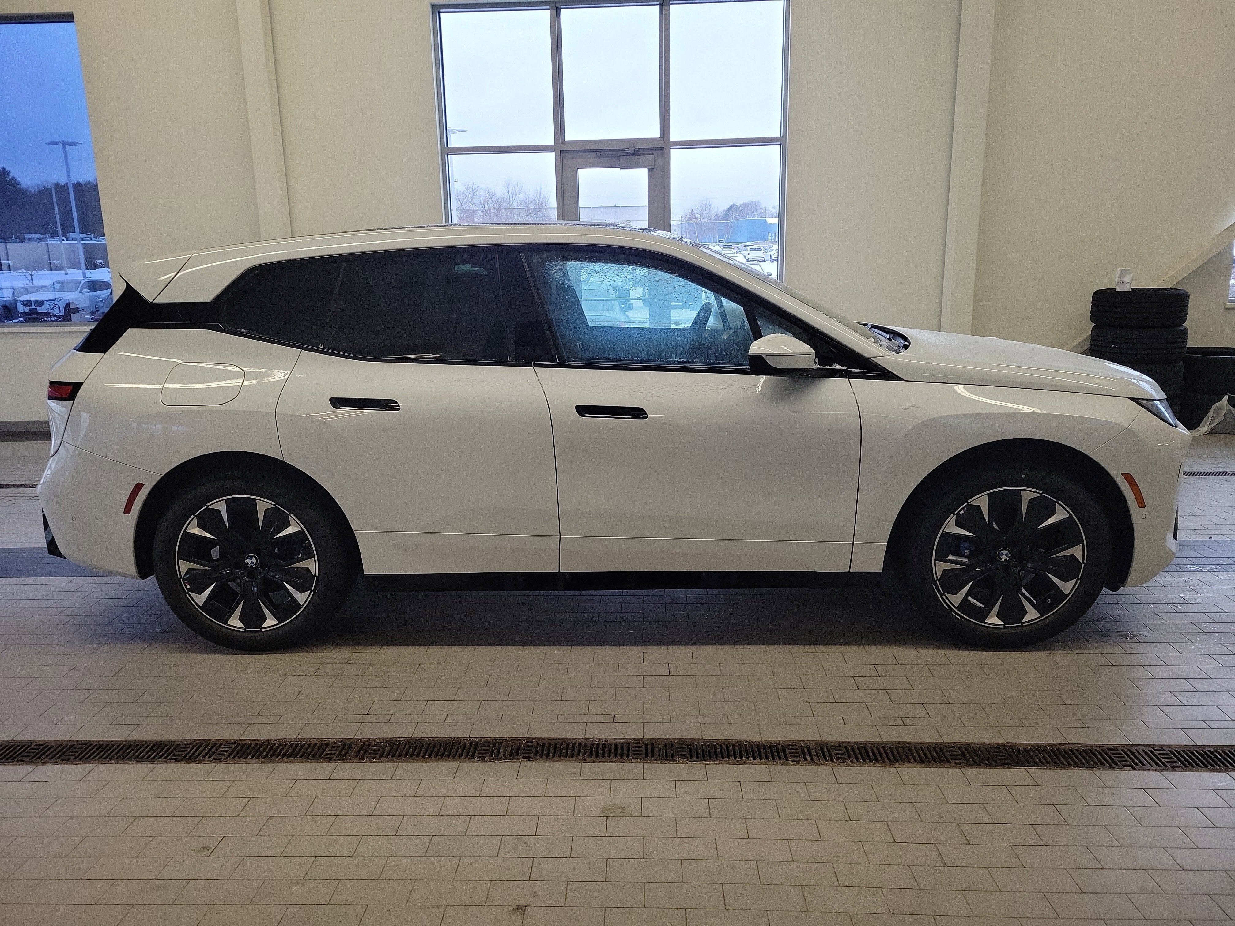 2026 BMW iX xDrive45