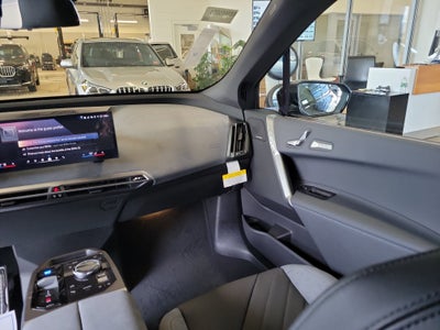2026 BMW iX xDrive60