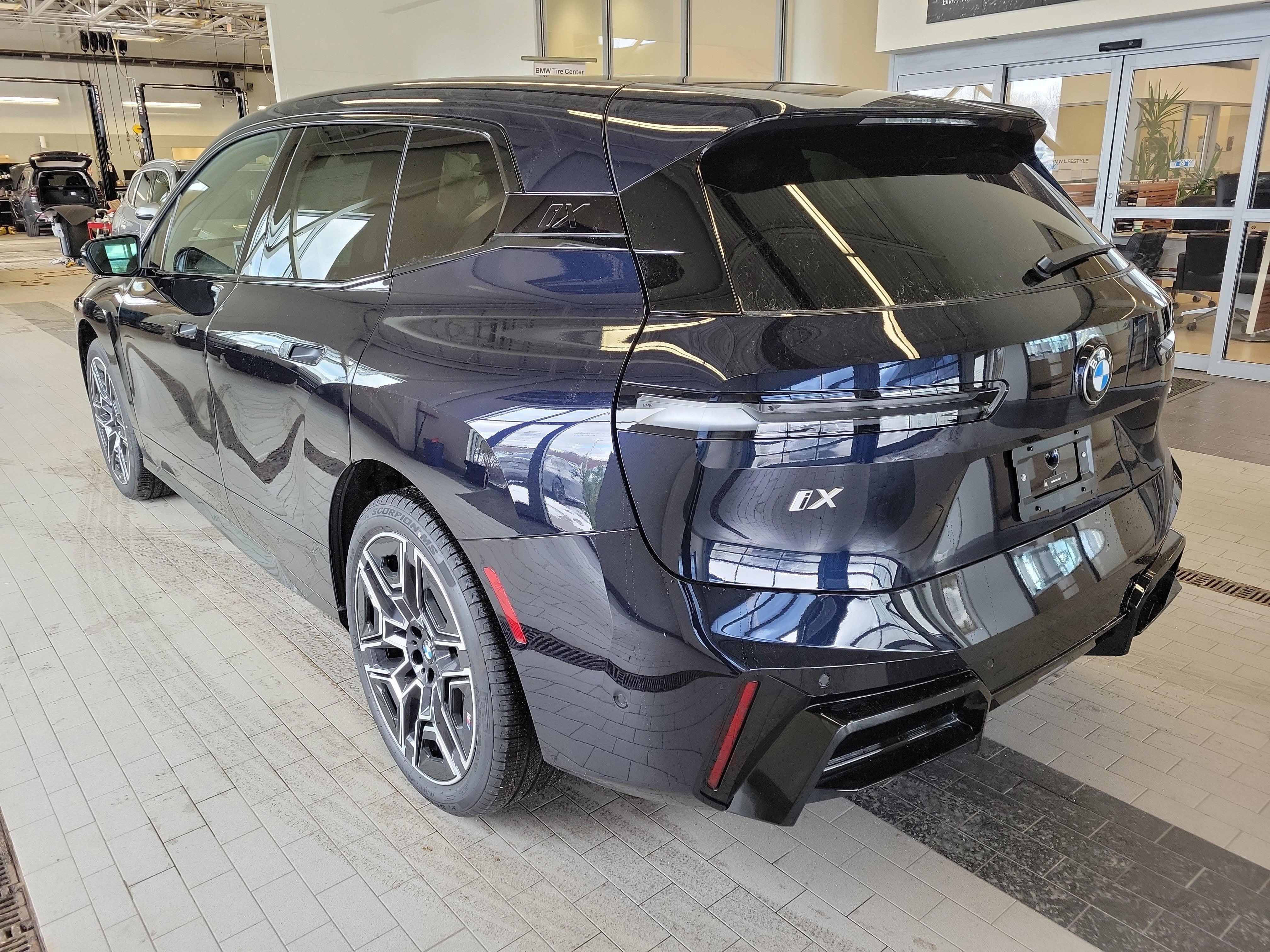 2026 BMW iX xDrive60