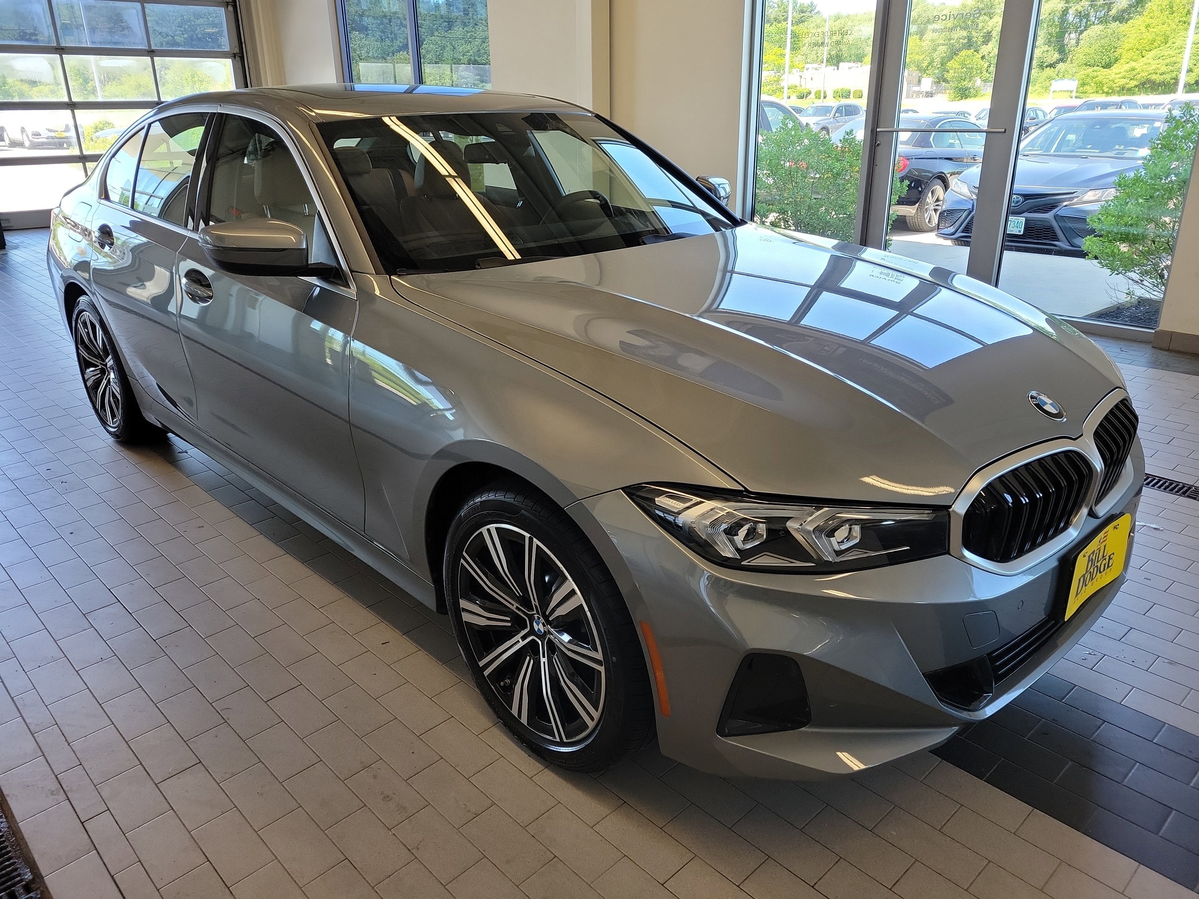 2025 BMW 3 Series 330i xDrive