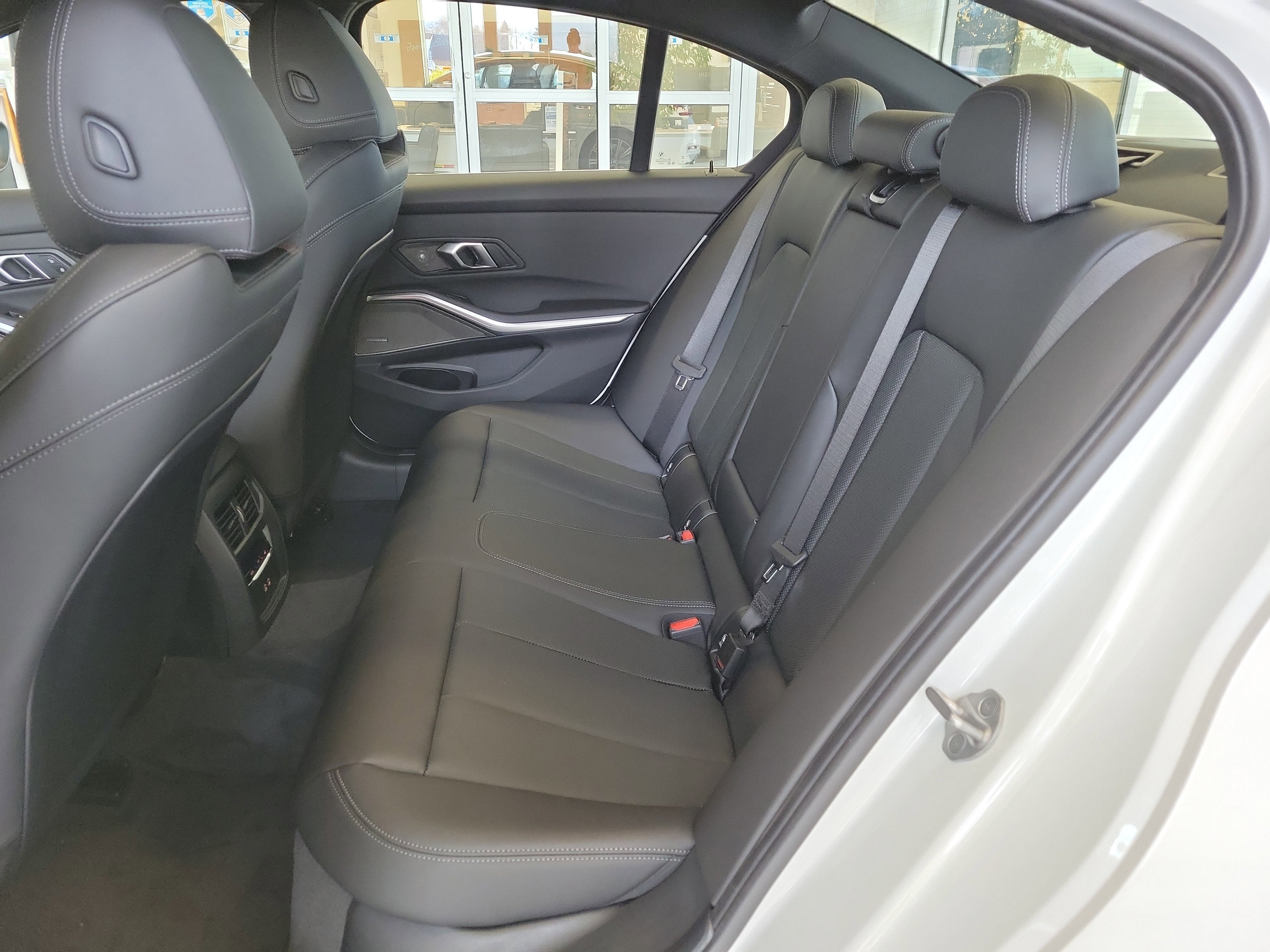 2026 BMW 3 Series 330i xDrive