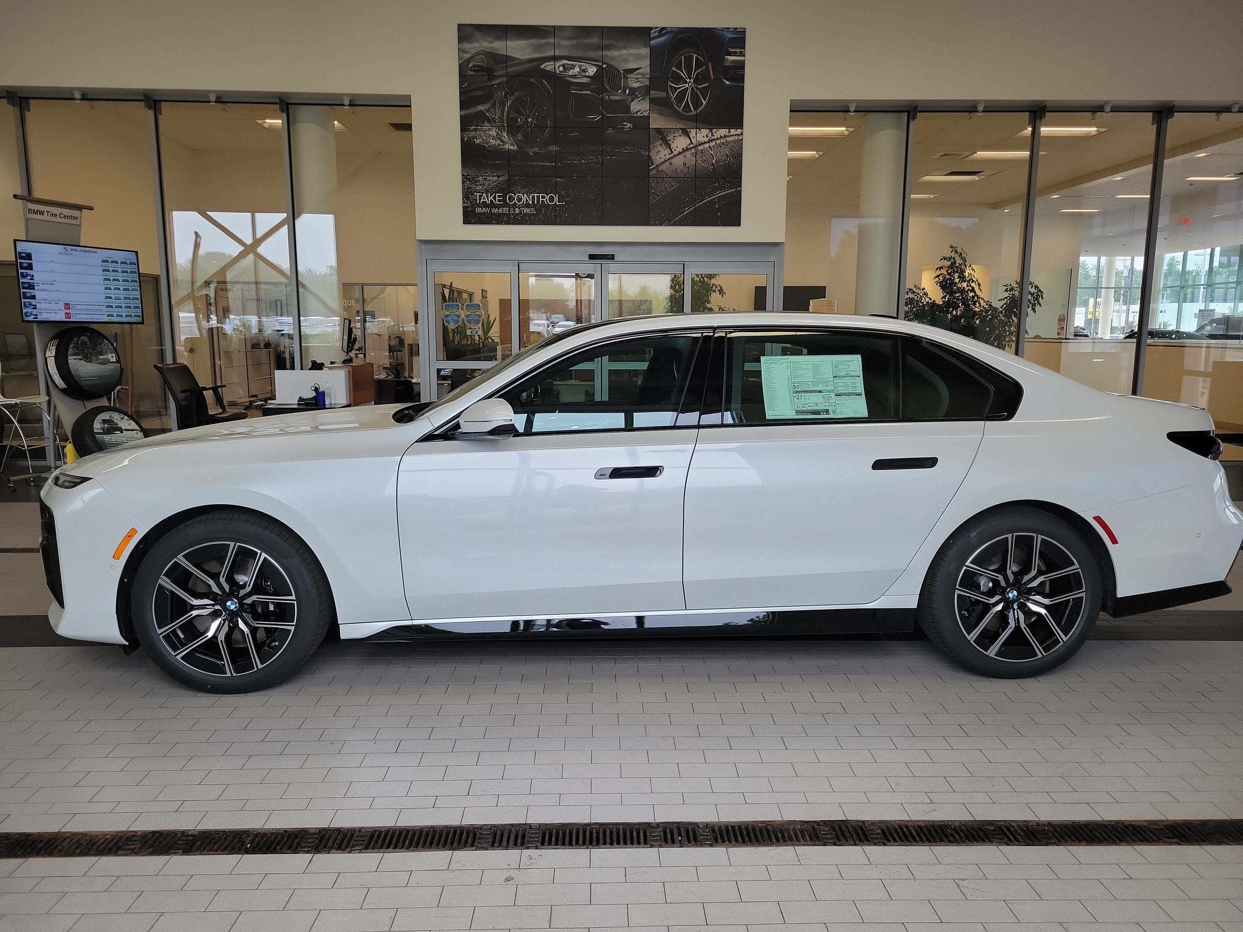 2025 BMW 7 Series 740i xDrive