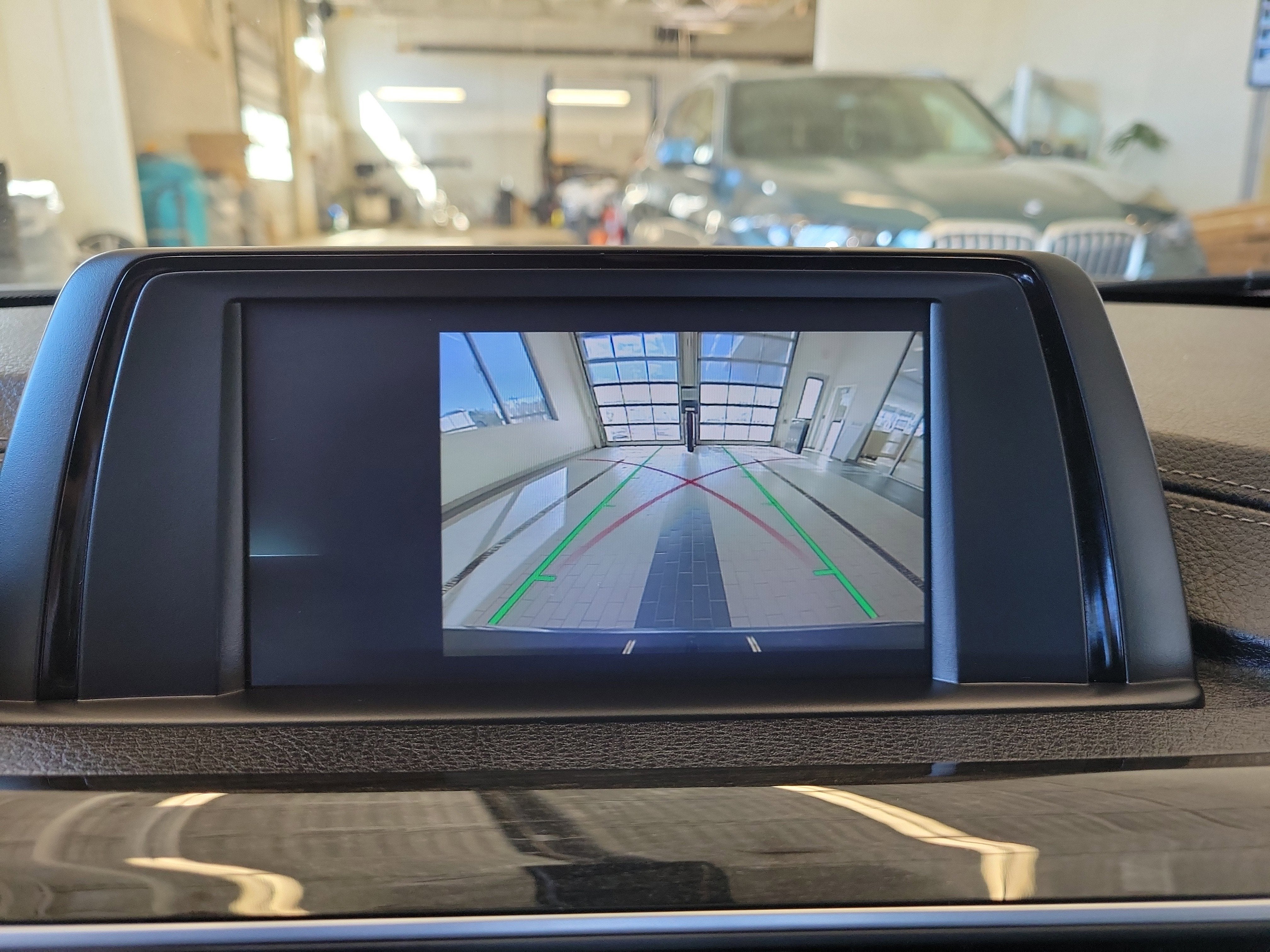 2018 BMW 3 Series 330i xDrive