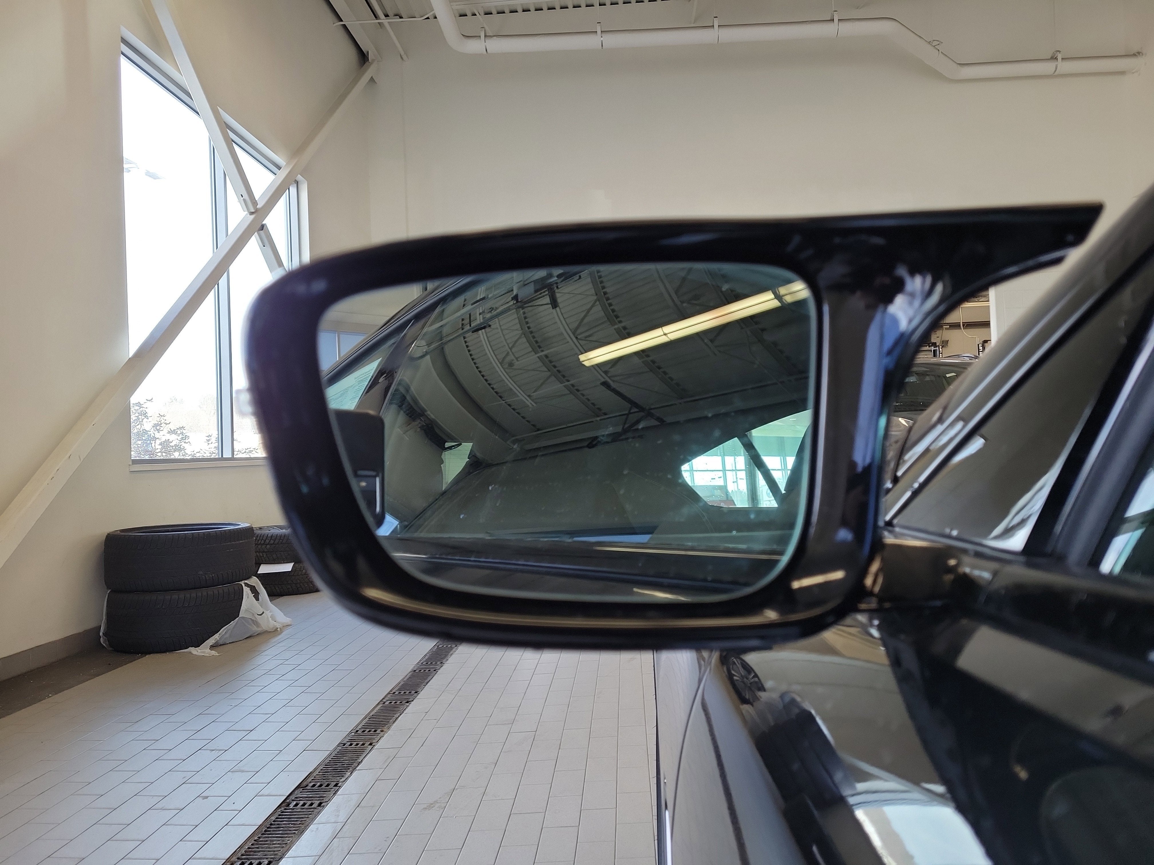 2026 BMW 8 Series M850i