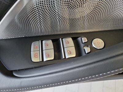 2026 BMW 8 Series M850i