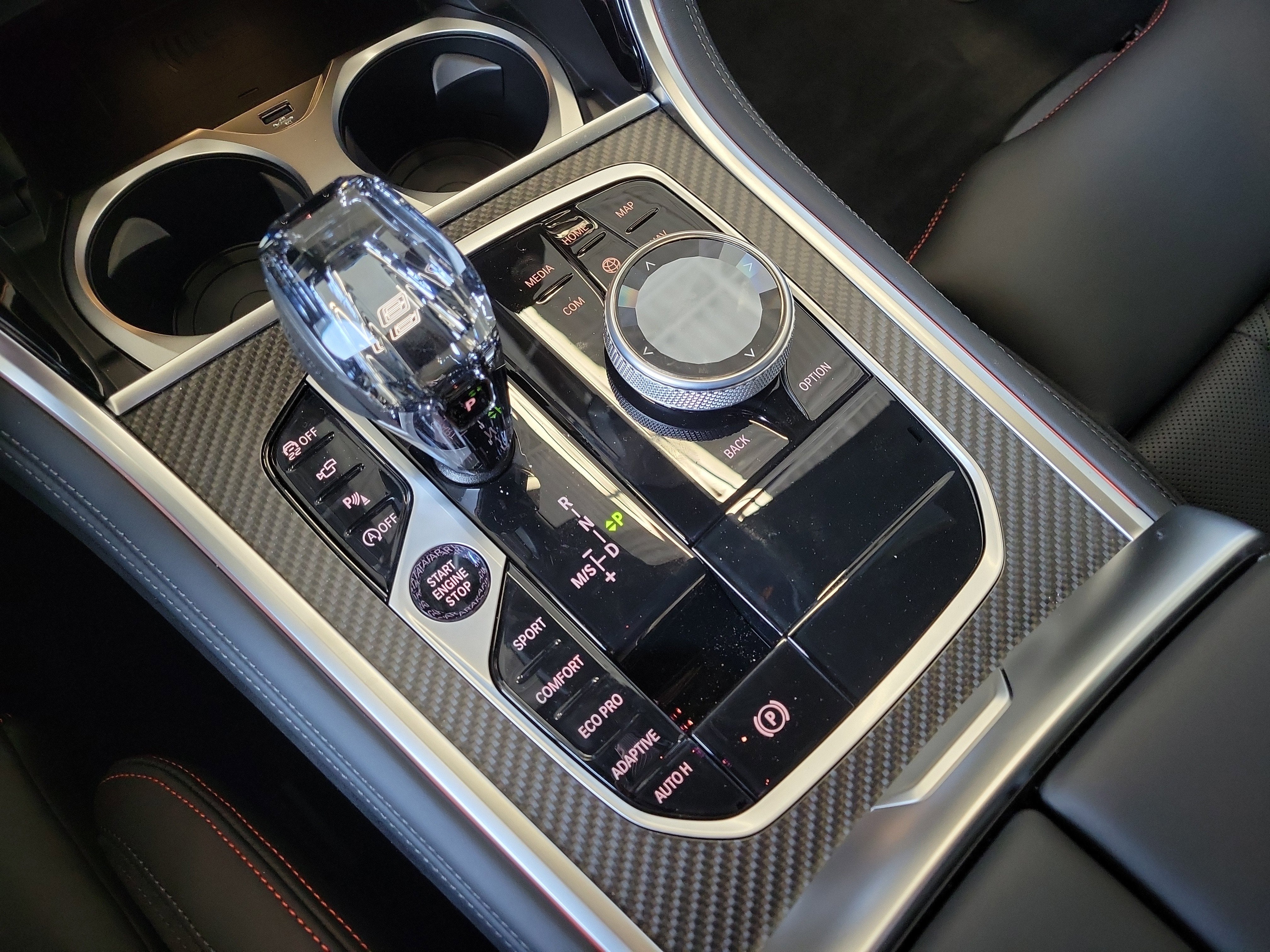 2026 BMW 8 Series M850i