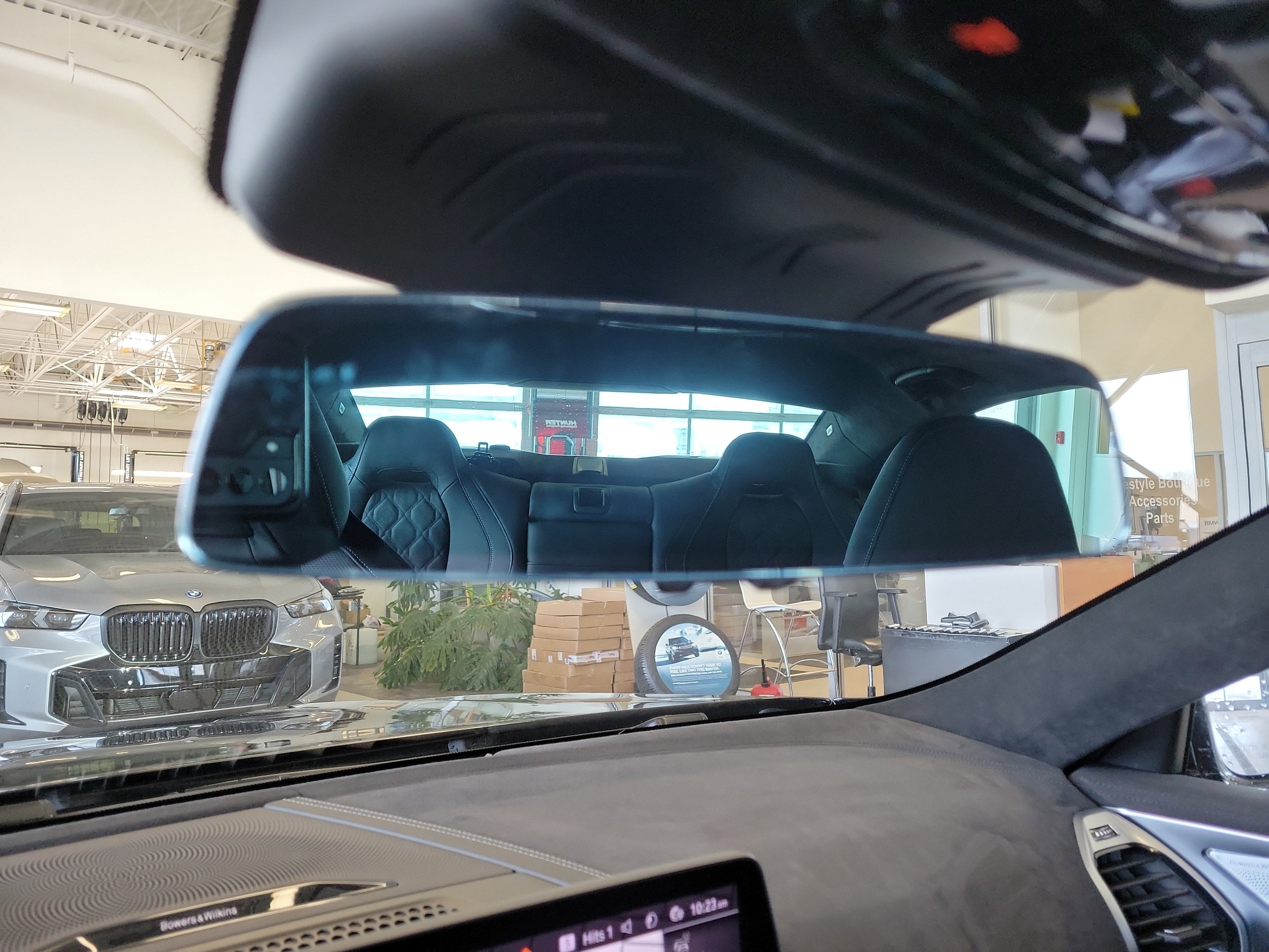 2026 BMW 8 Series M850i