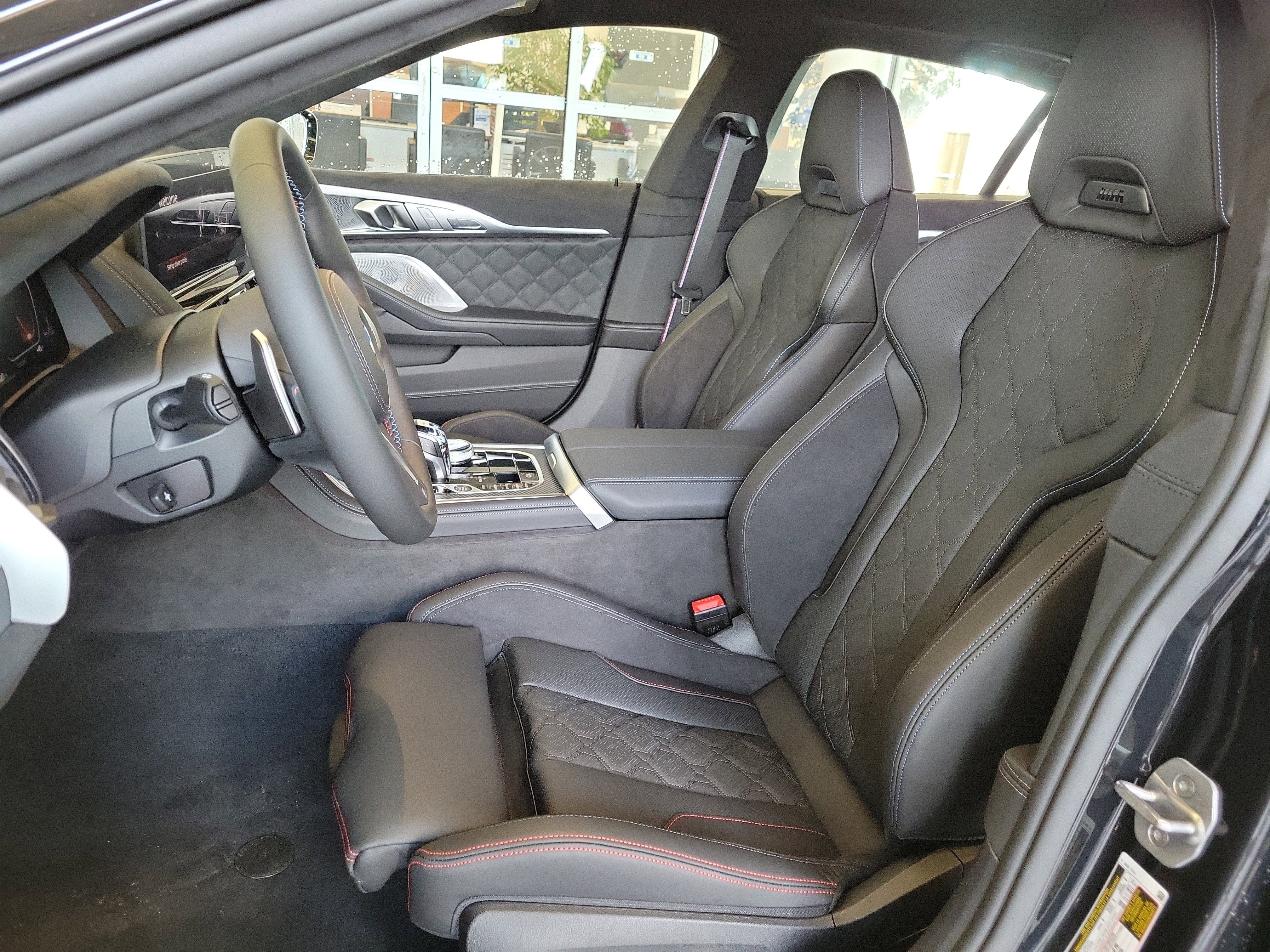 2026 BMW 8 Series M850i