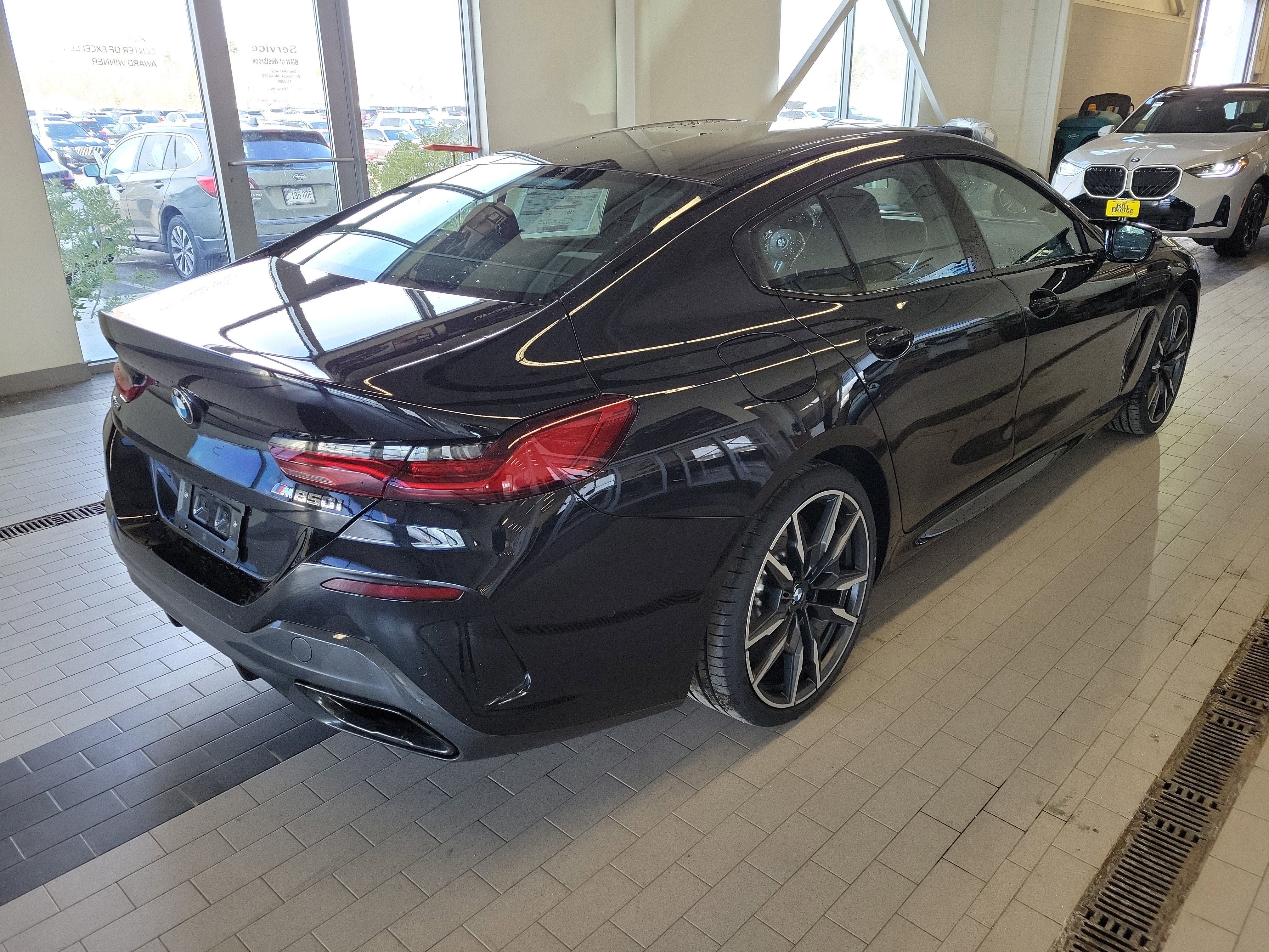 2026 BMW 8 Series M850i