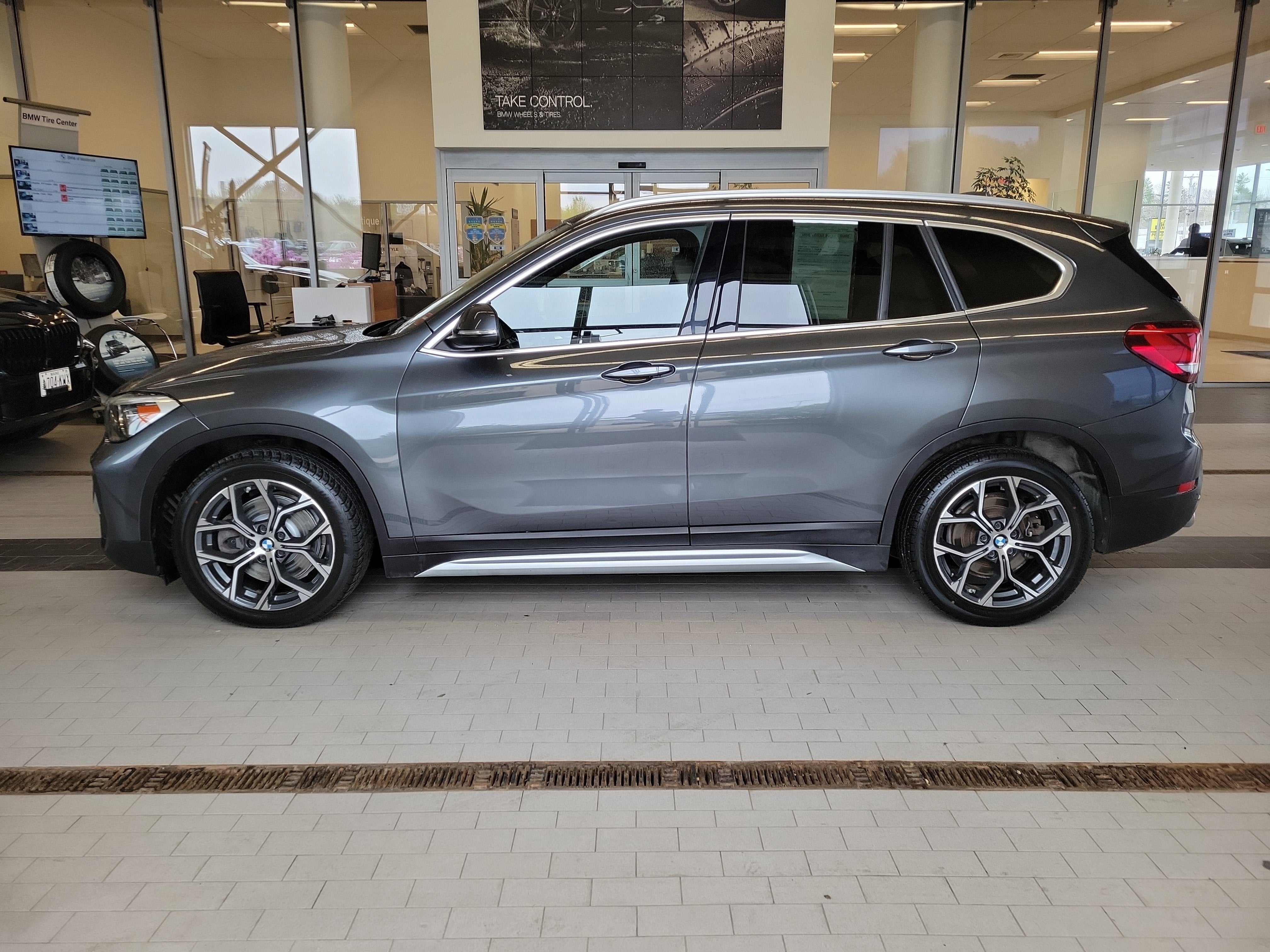 2021 BMW X1 xDrive28i