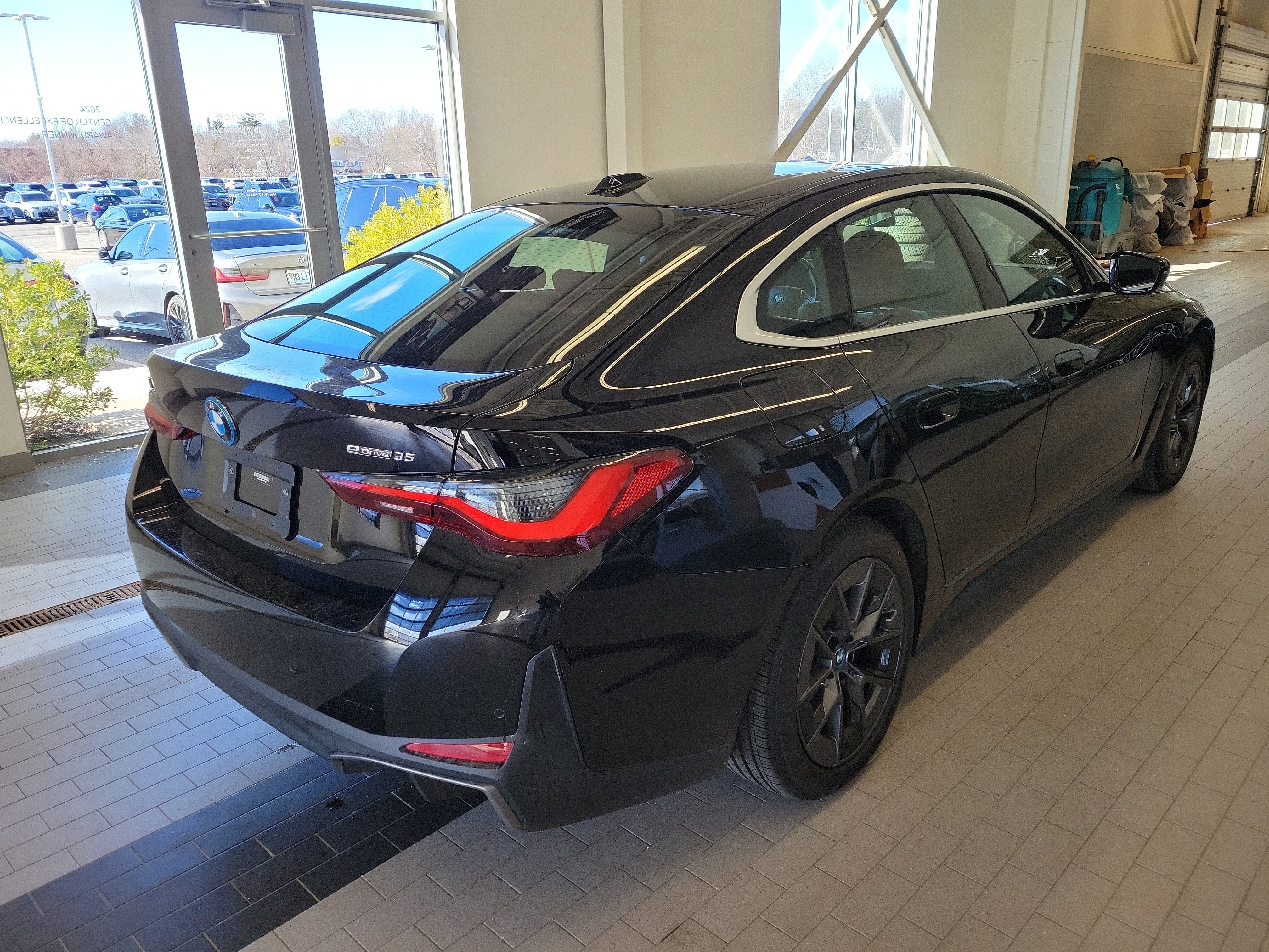 2023 BMW i4 eDrive35