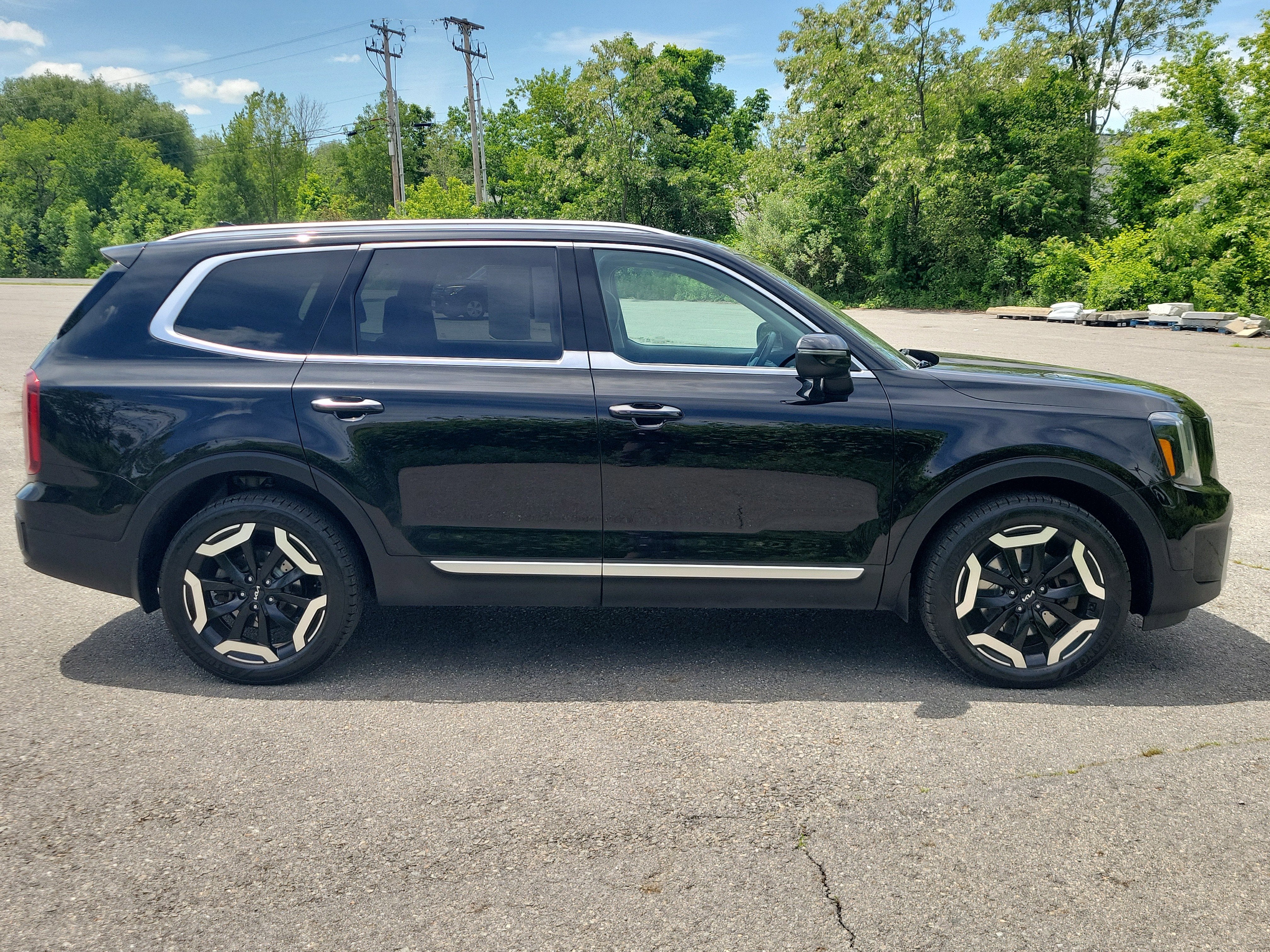 2023 Kia Telluride S