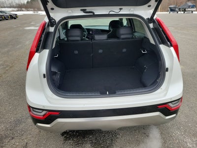 2023 Kia Niro Plug-In Hybrid SX Touring