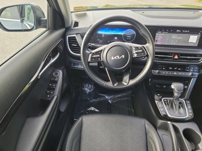 2025 Kia Seltos EX