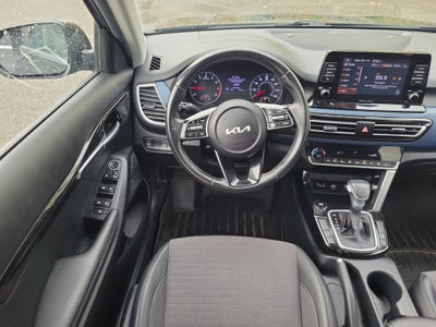 2023 Kia Seltos S