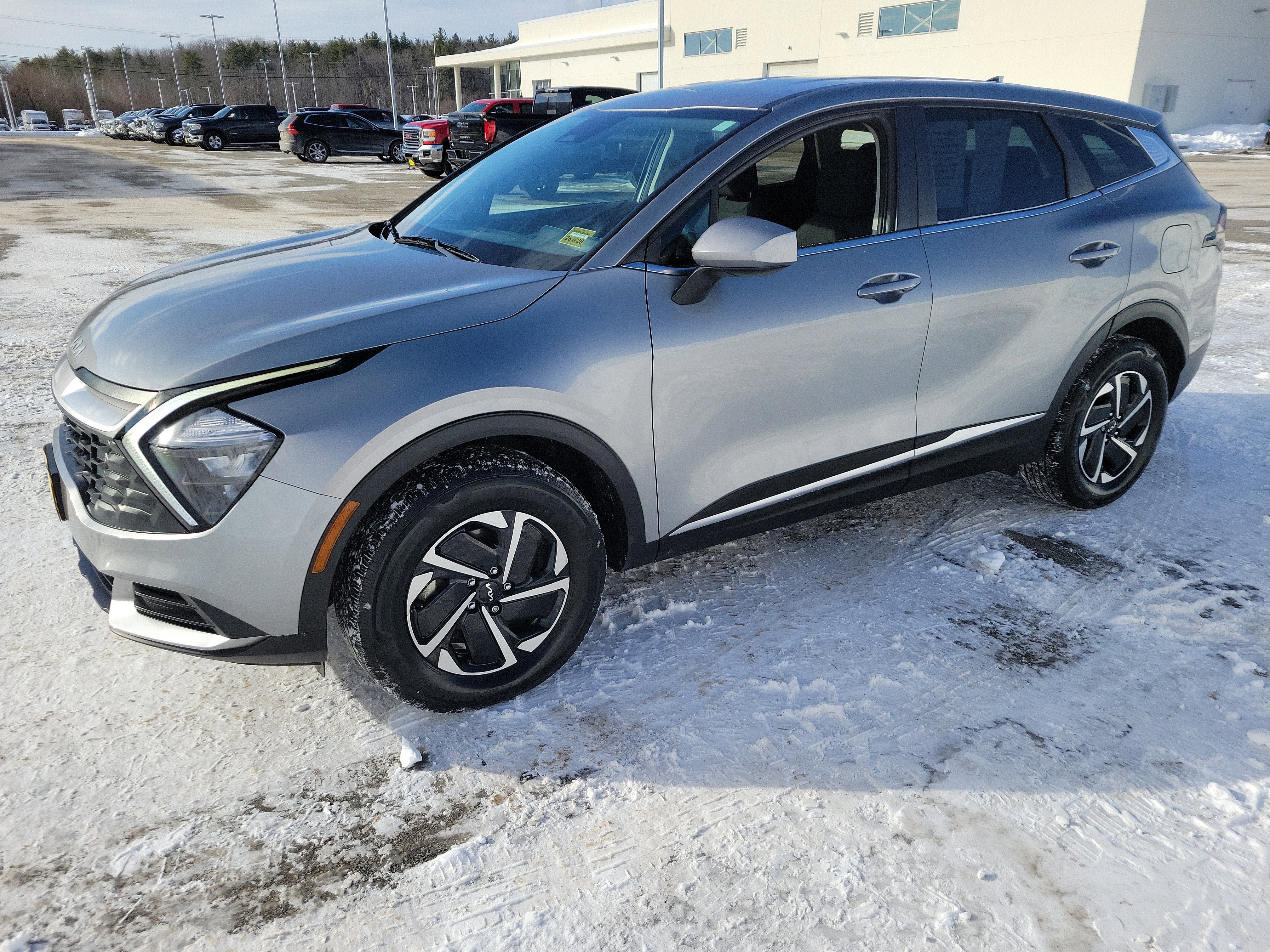 2023 Kia Sportage Hybrid LX